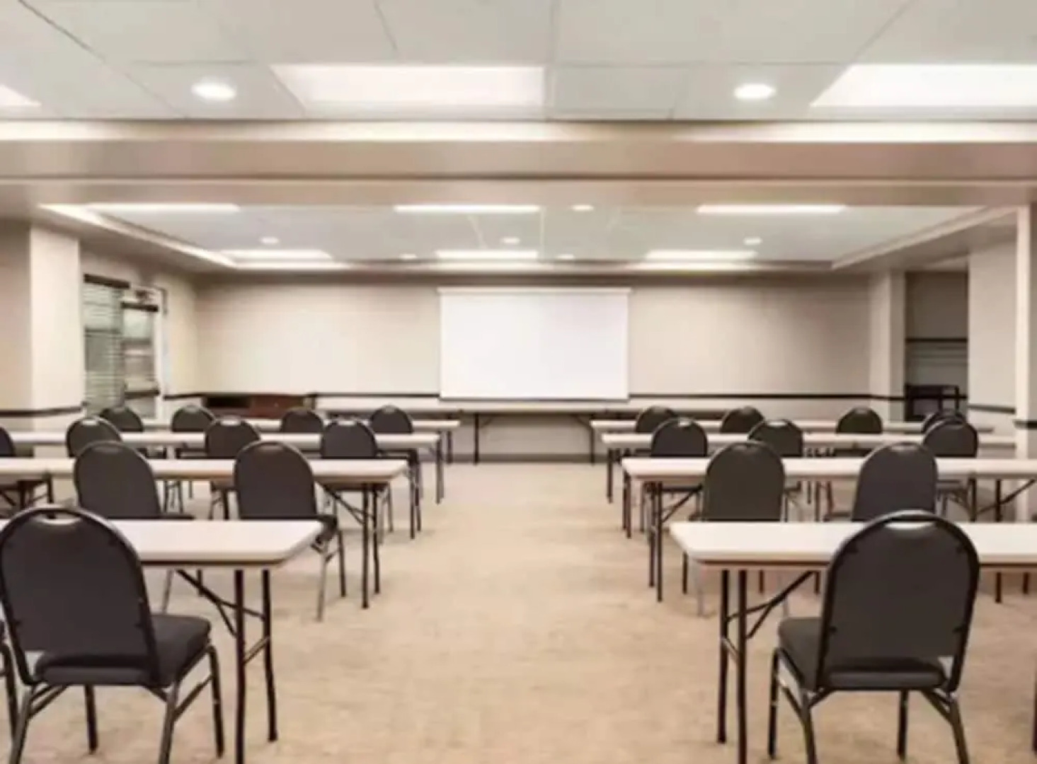 Country Inn & Suites By Carlson St Paul Ne