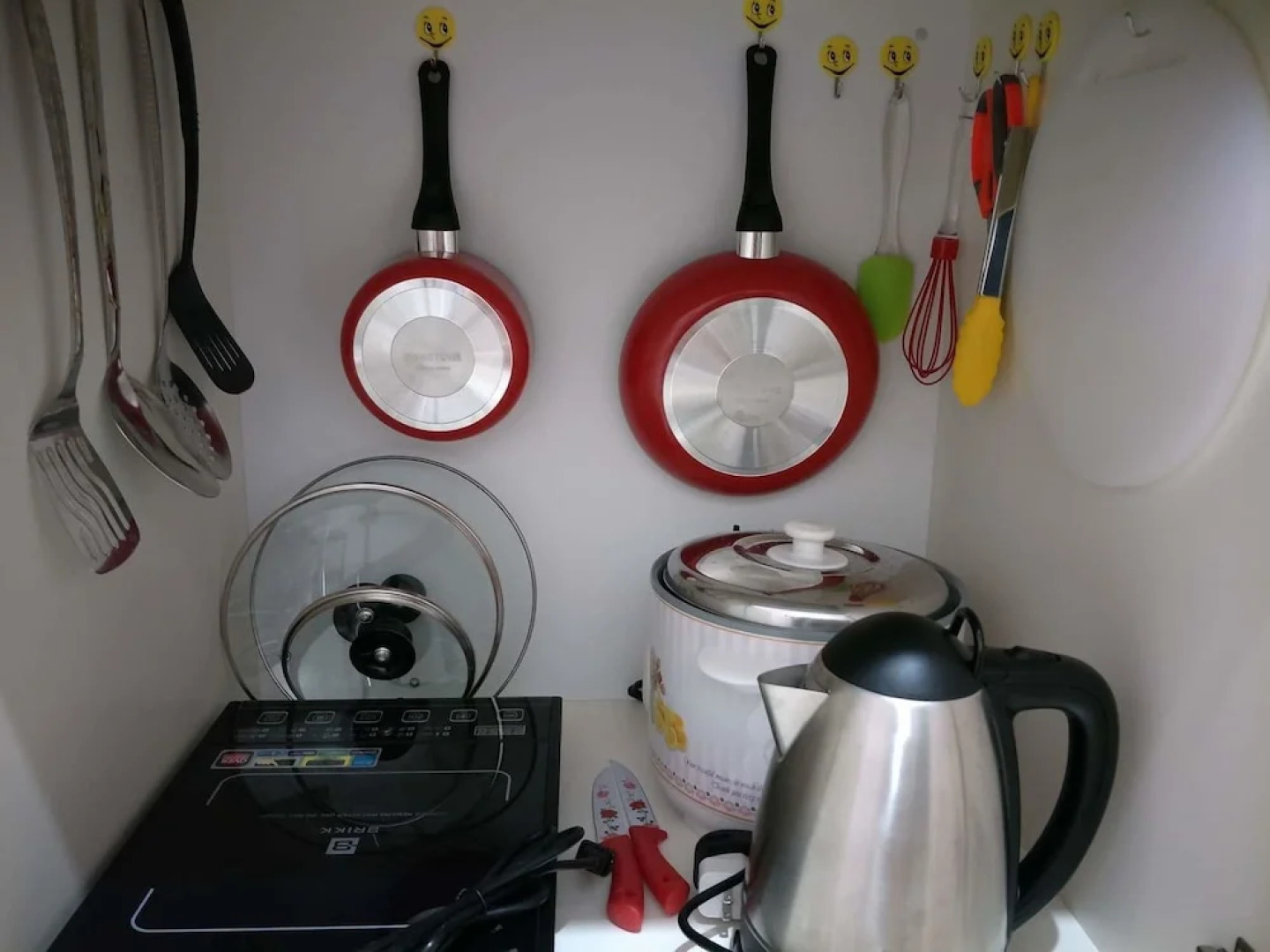 The Redwoods SM Fairview with Balcony Quezon City,Metro Manila Philippines