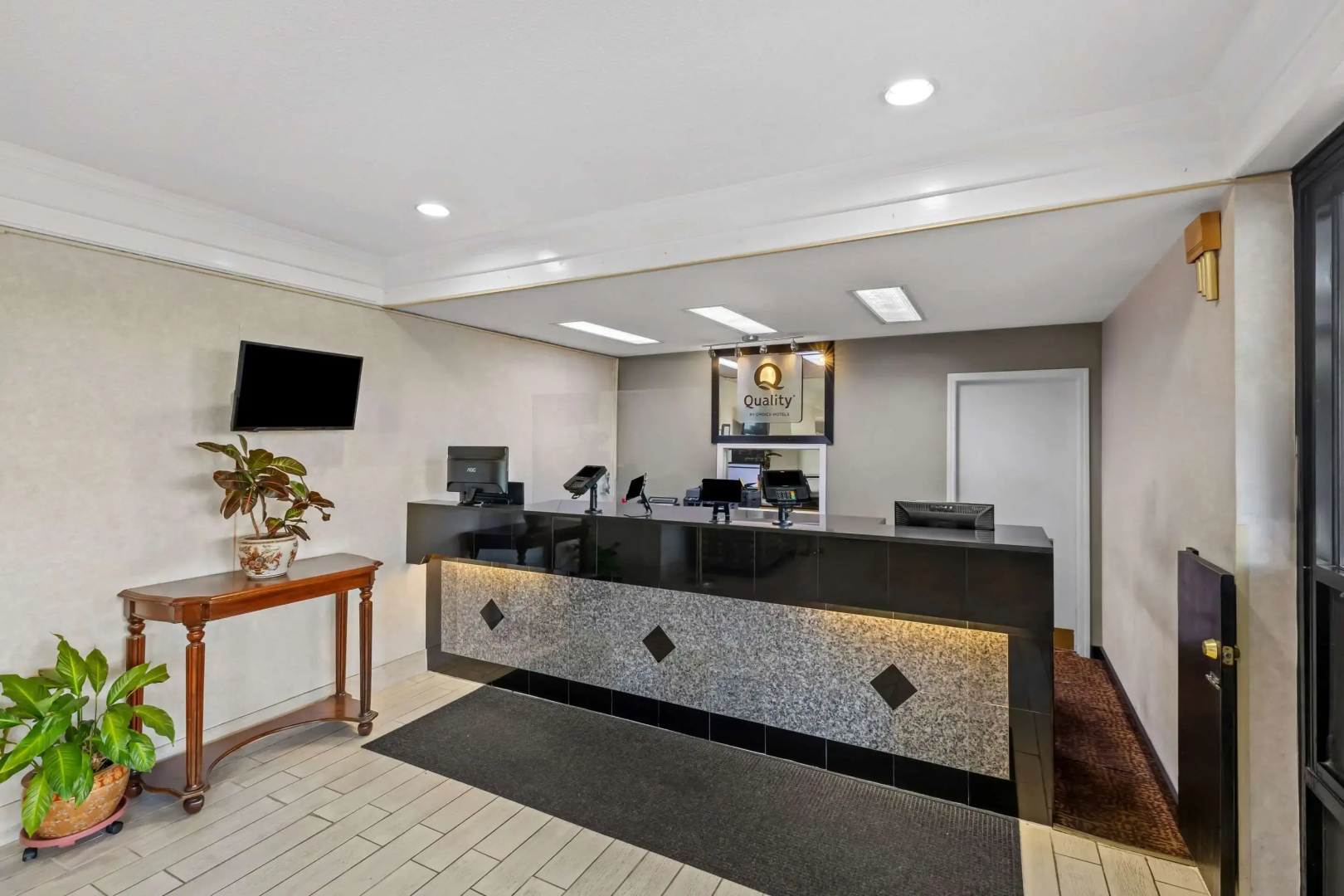 Quality Inn Marietta near Dobbins ARB