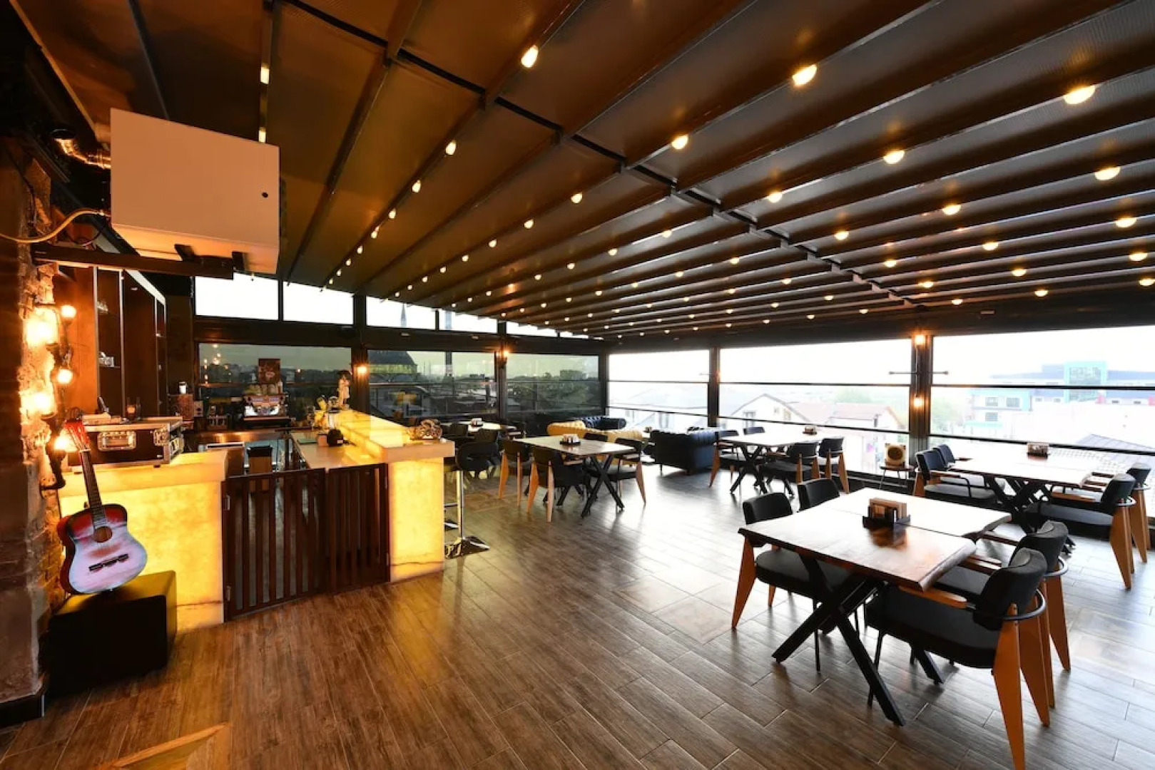 D'Lux Boutique Hotel