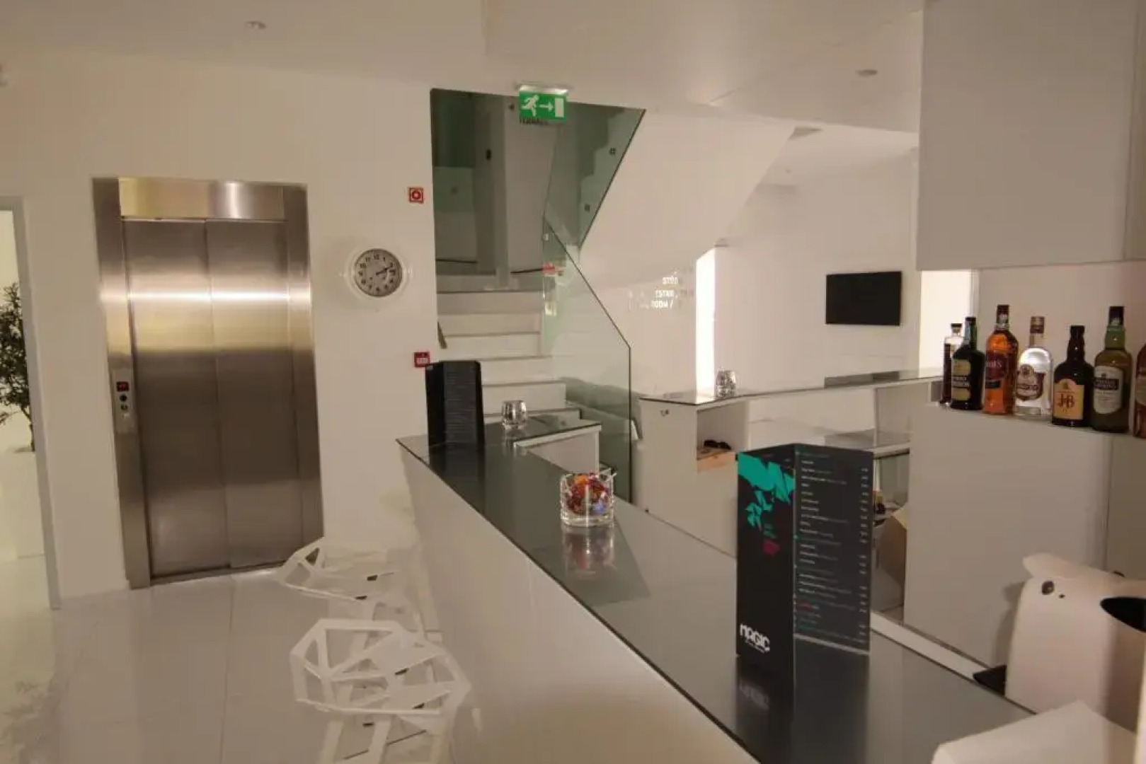 Hotel Magic - RNET 3505