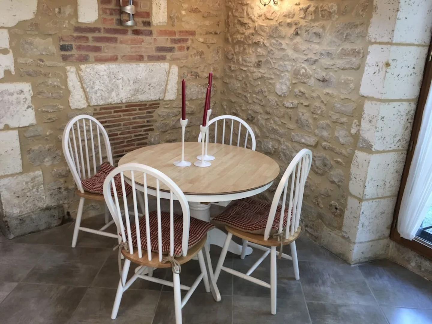 Moulin du Fontcourt Riverside Apartment