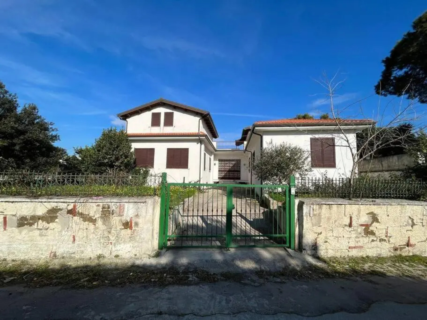 Villa Multifamiliare a 300mt dal Mare