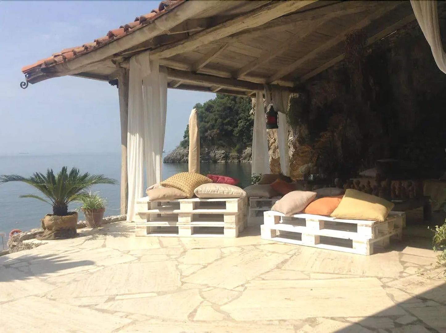 Eco del Mare Night and Day Beach Club