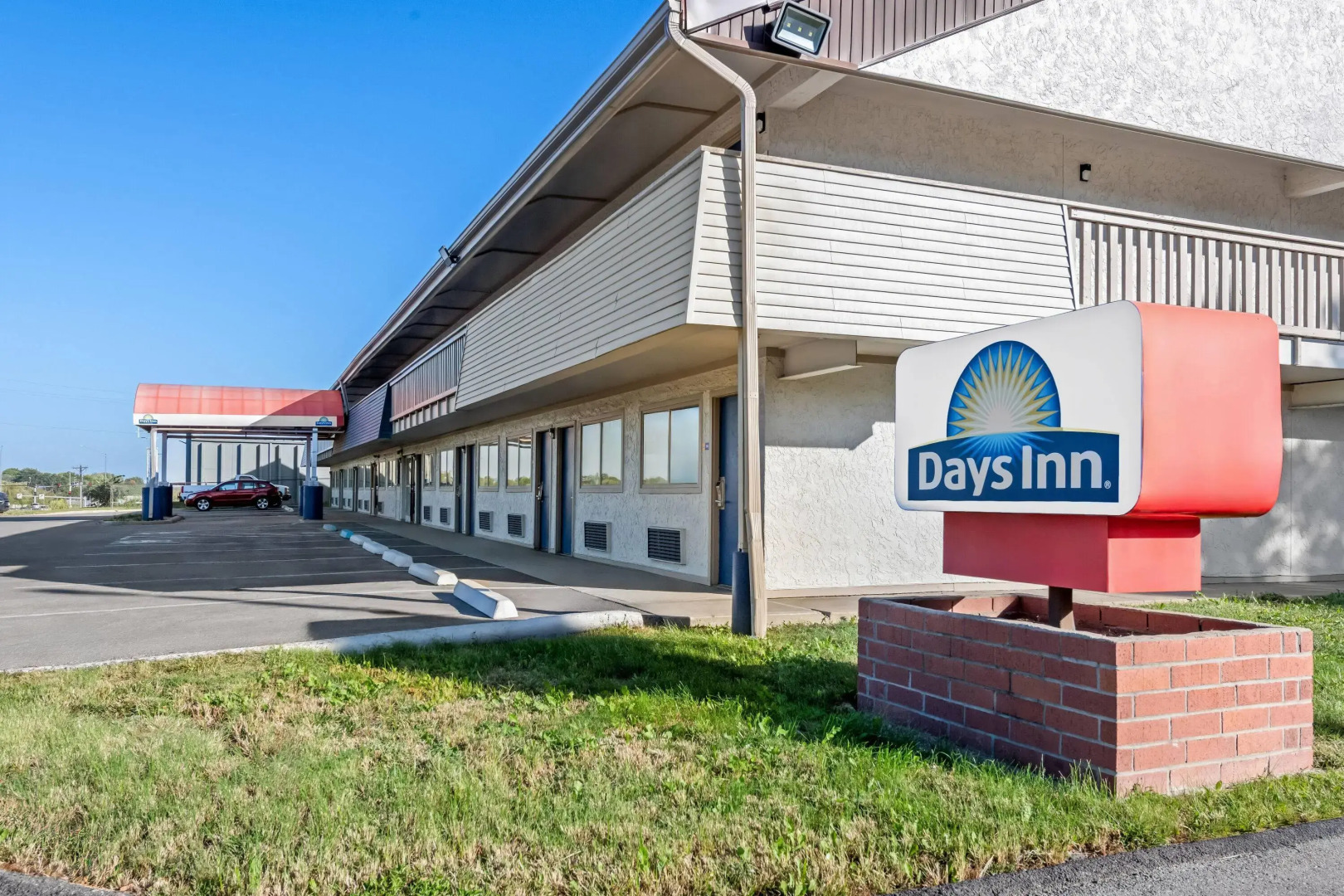Days Inn by Wyndham Independence