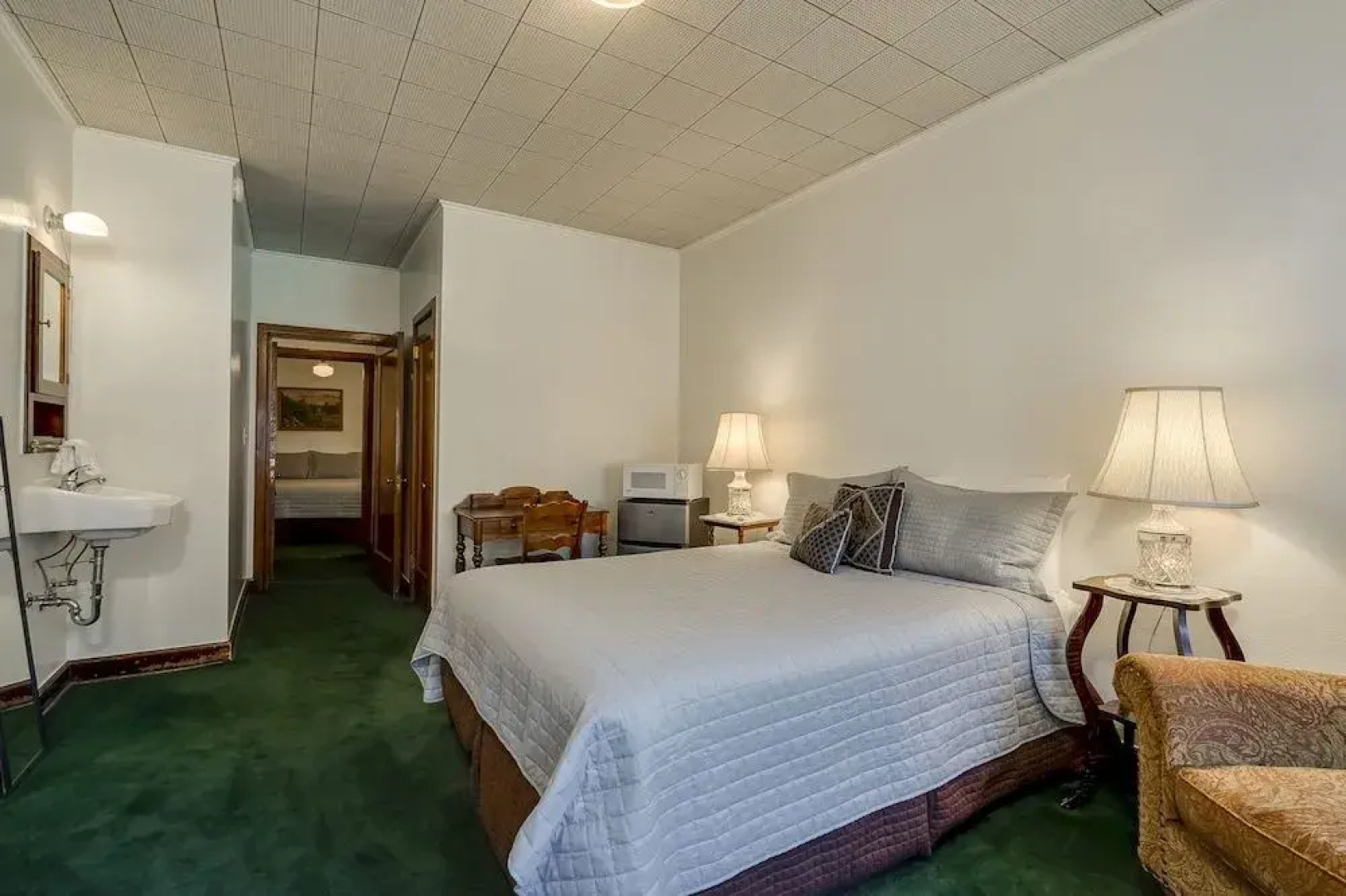 Ryan Hotel