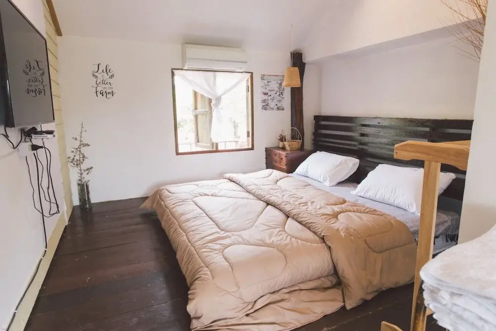 The Goose Farm Stay & Cafe