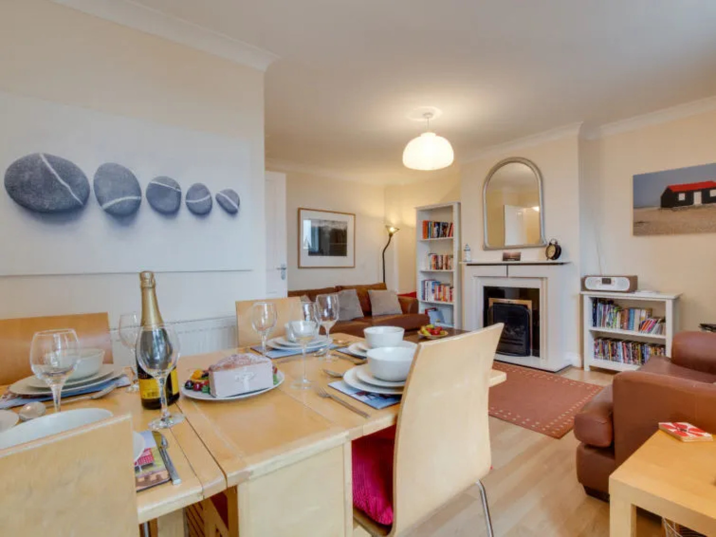 Holiday Home Whitepost