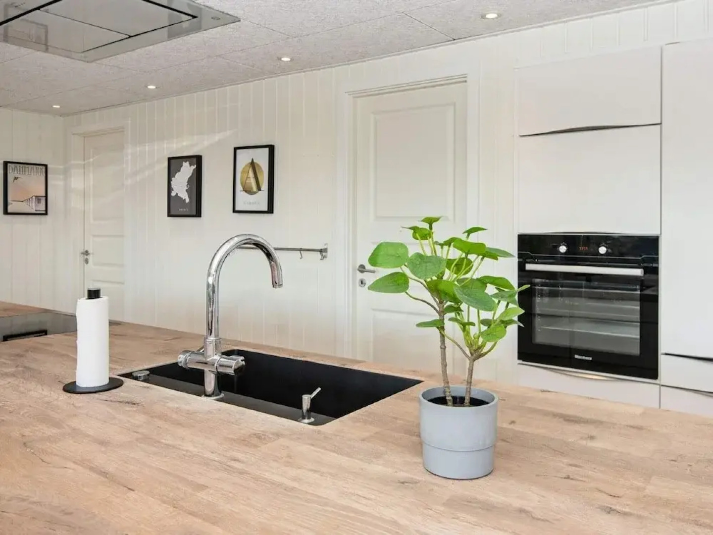 10 Person Holiday Home in Ronde