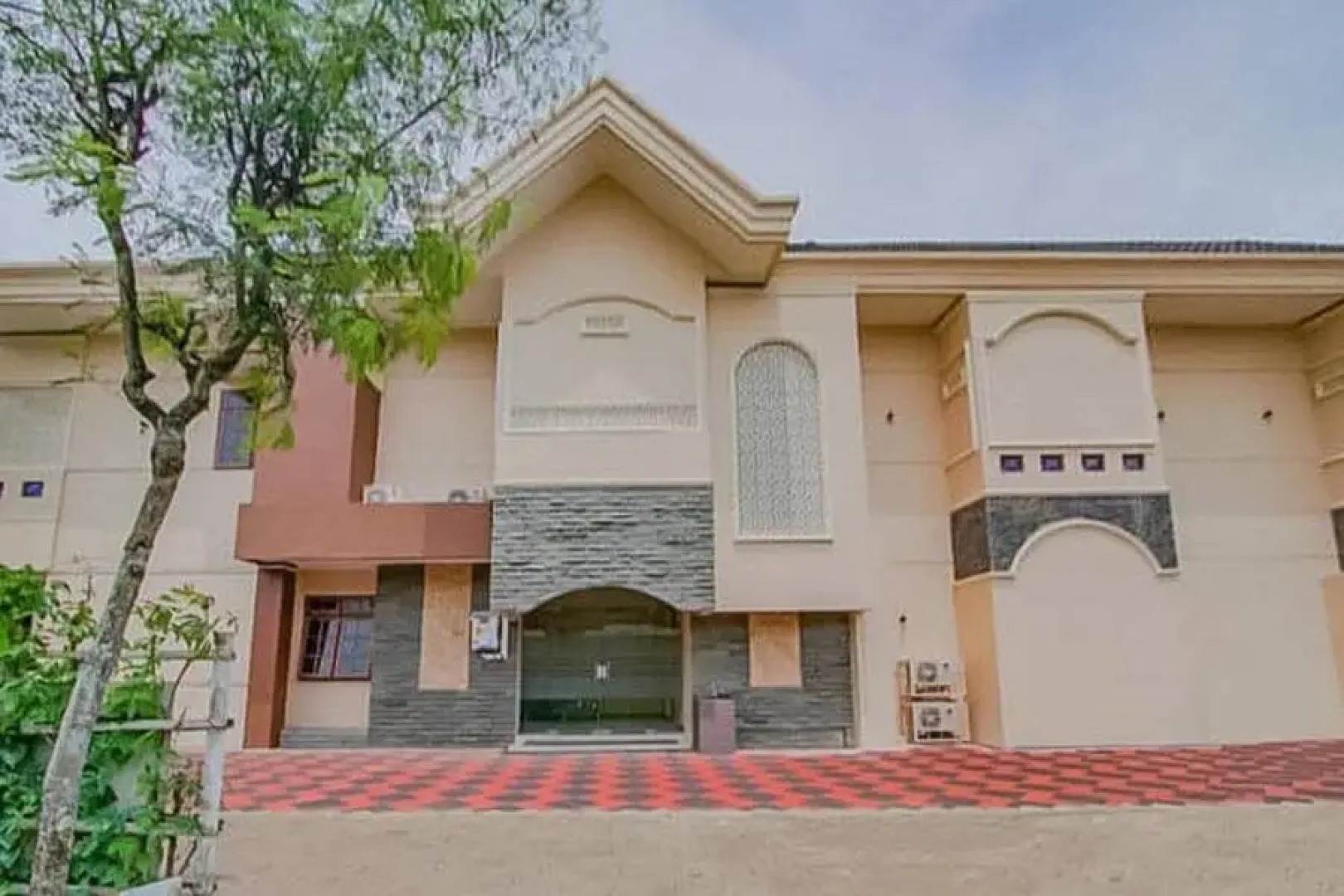 RedDoorz Syariah near Taman Rekreasi Sengkaling 2