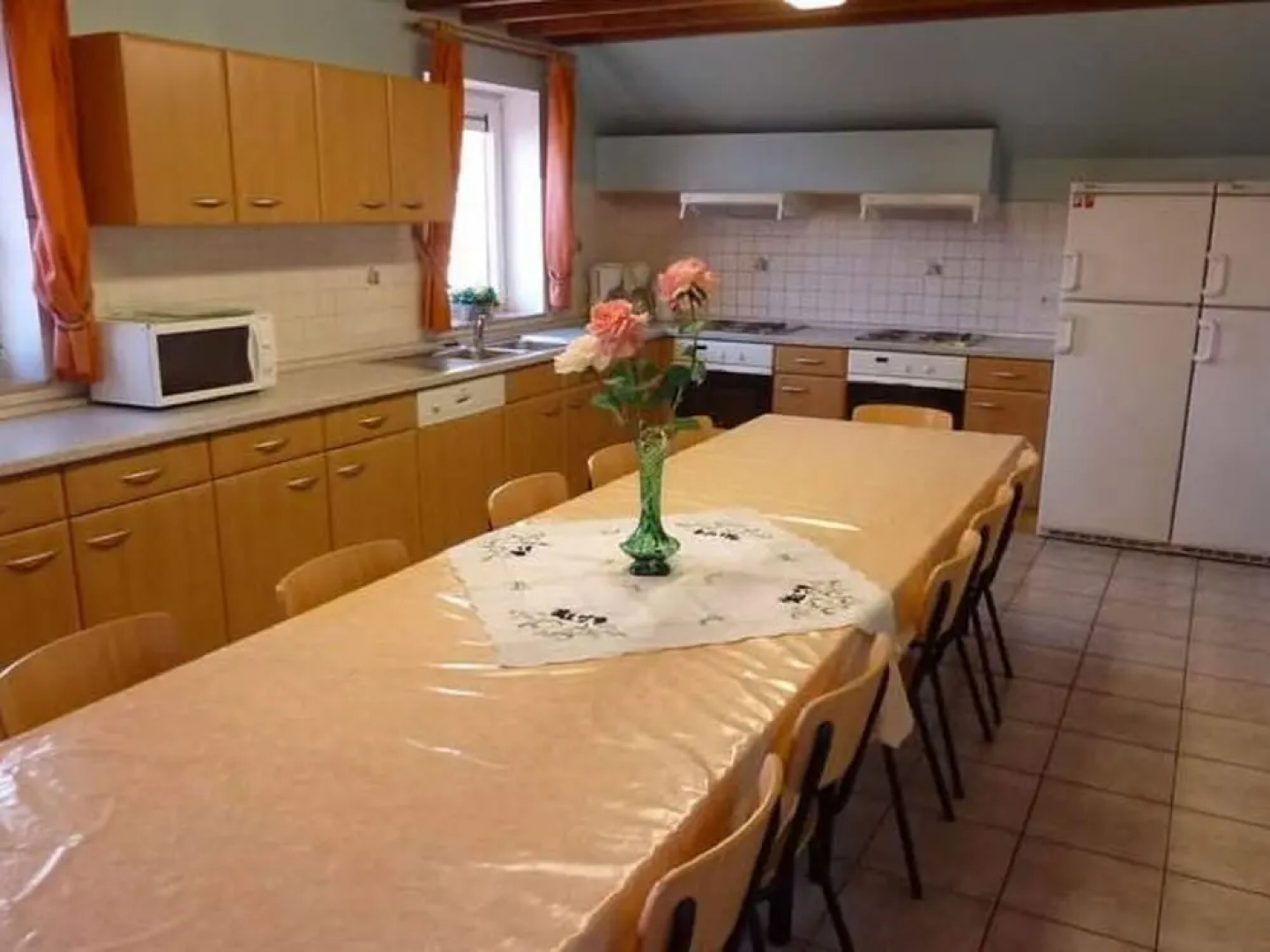 Elegant Home With Sauna