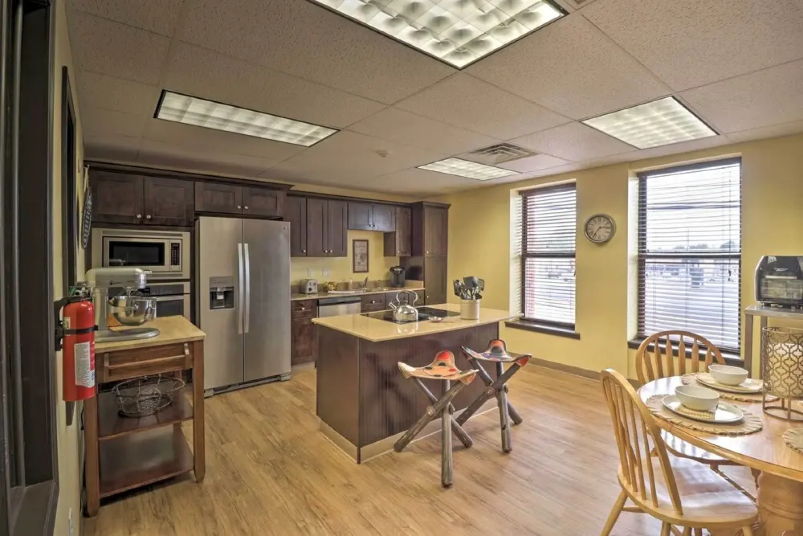 Roomy Multi-family Retreat in Dtwn Mountain Home!