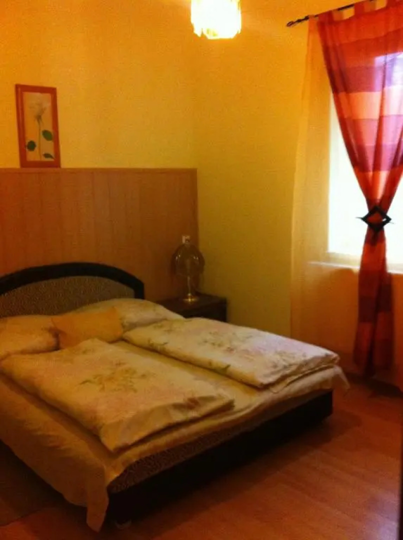 OP-ART Etterem es Panzio