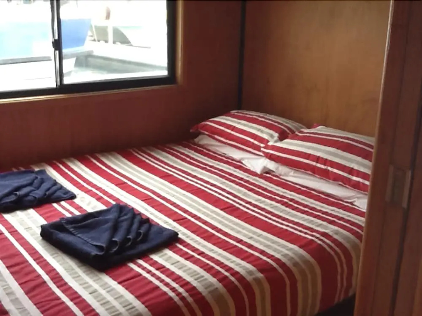 Boyds Bay Houseboat Holidays