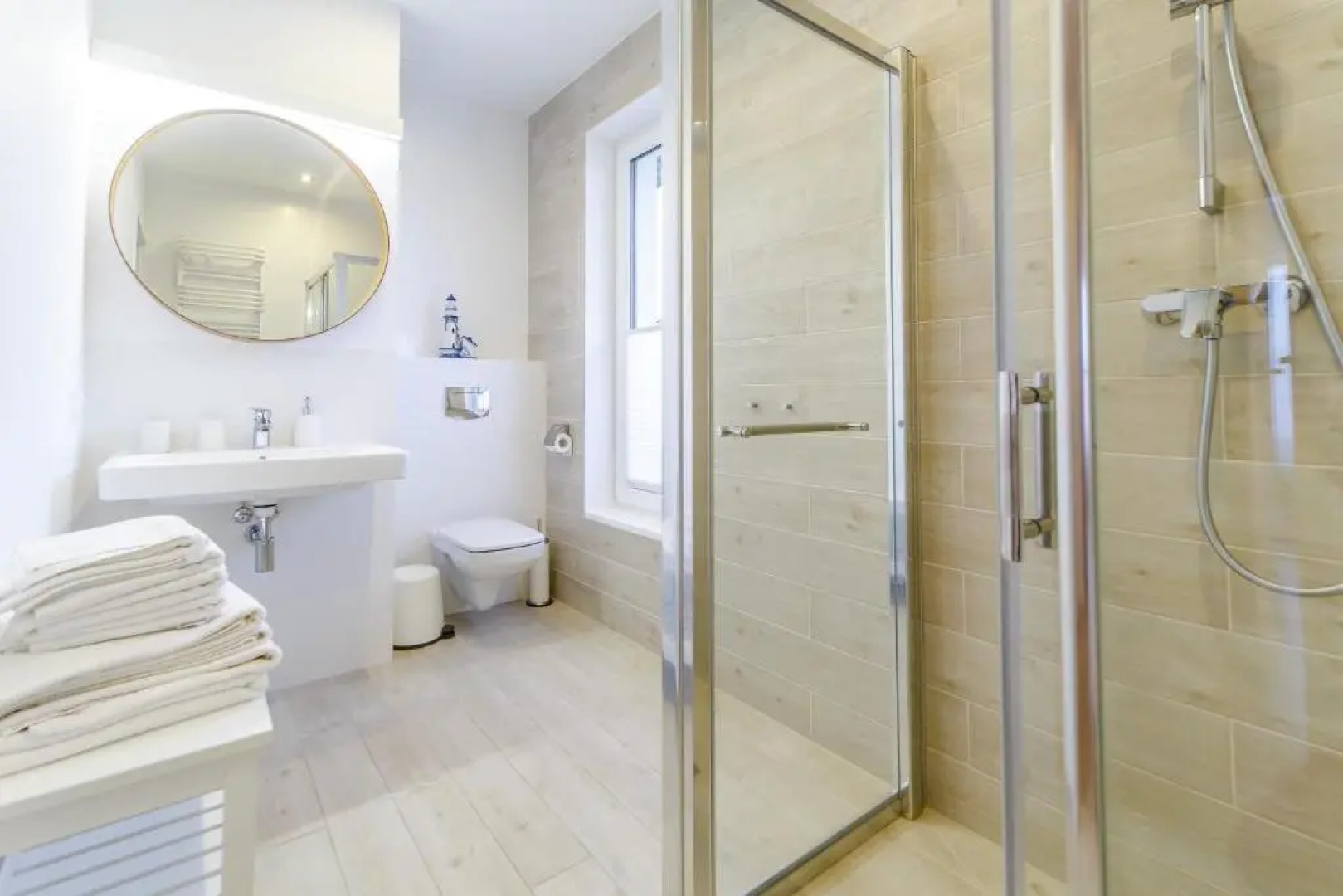 Equilibrium Apartments