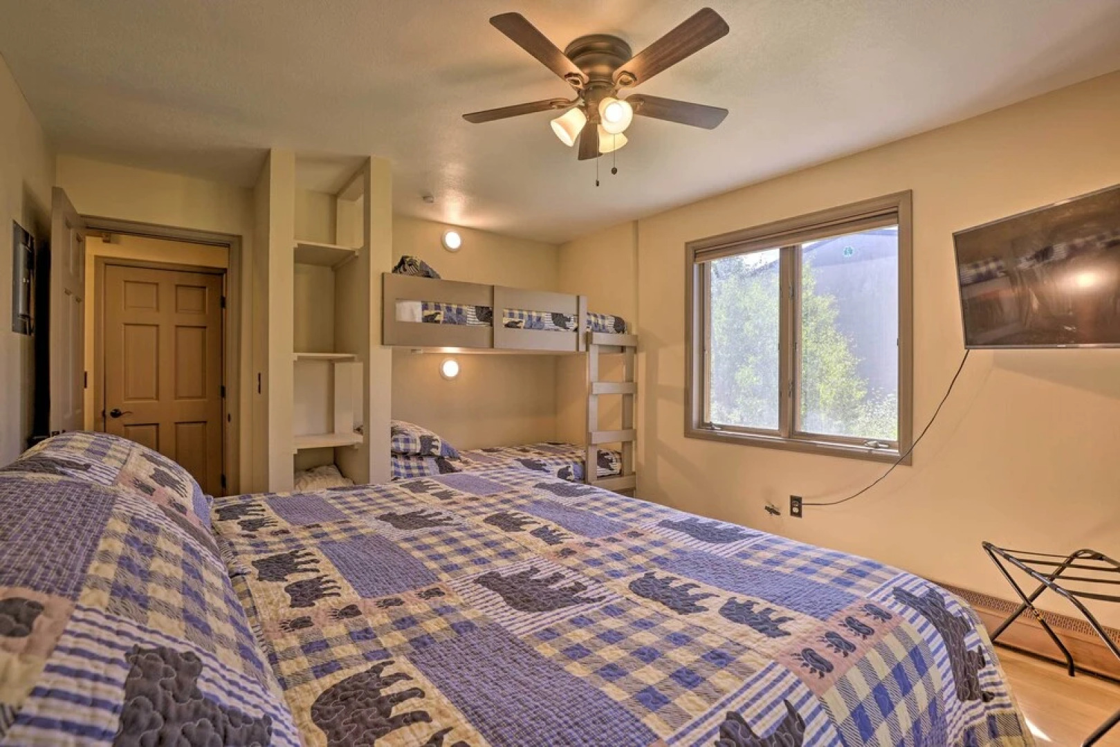 Townhome w/ Club Access on Shuttle Stop