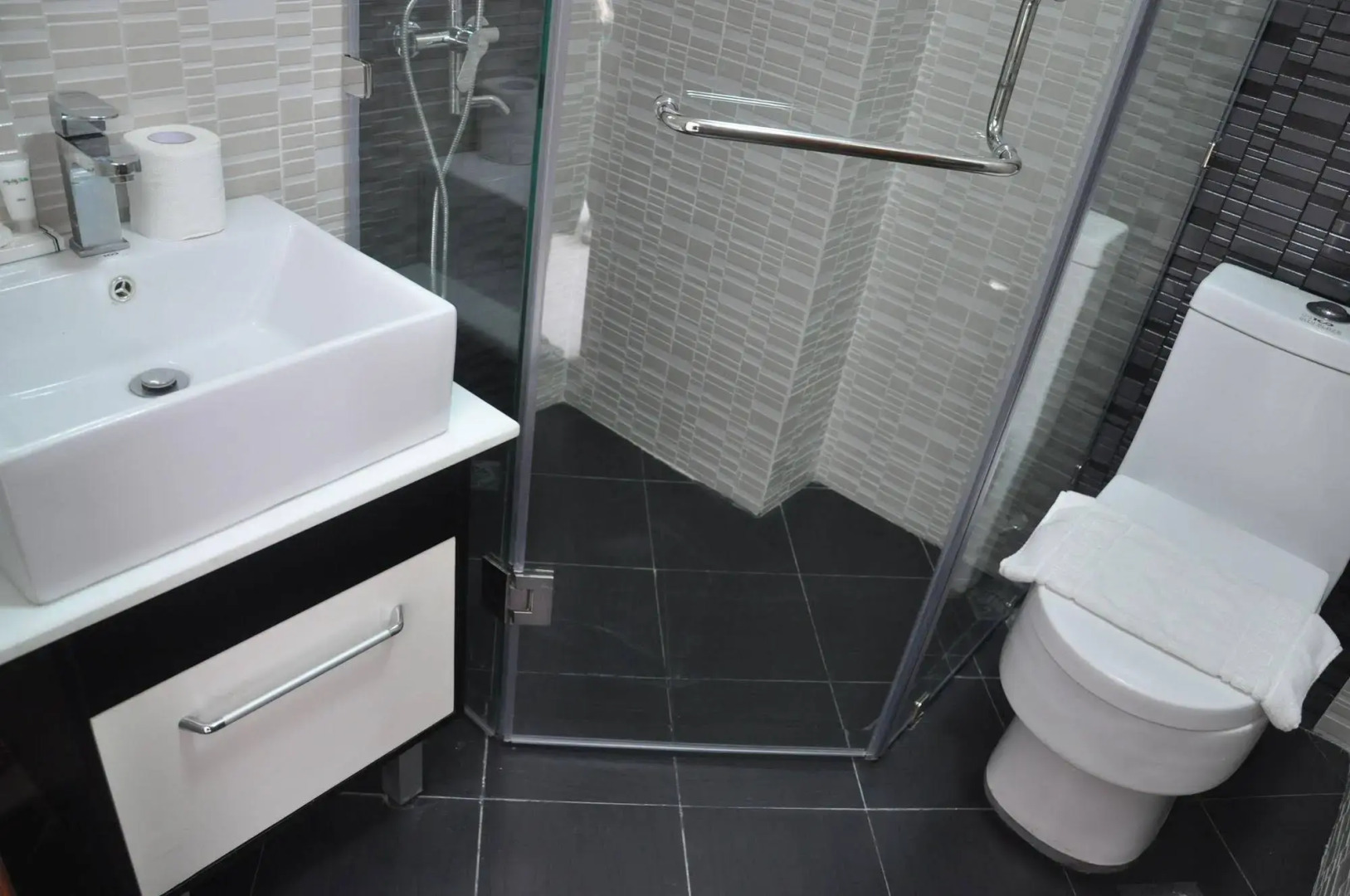 Sunshine City Suites