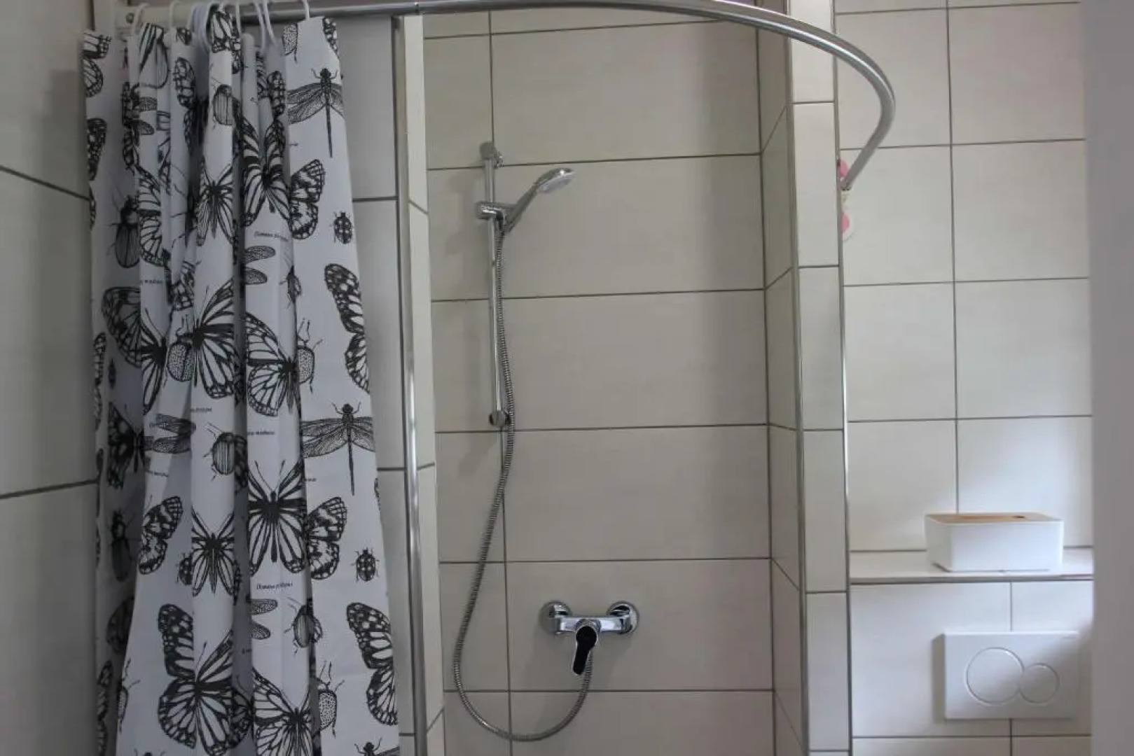 Ferienhaus Büdnerstube FeWo 2 Gartennutzung, ruhige Lage, Sauna und Schwimmbadnutzung im Nachbarort Sellin