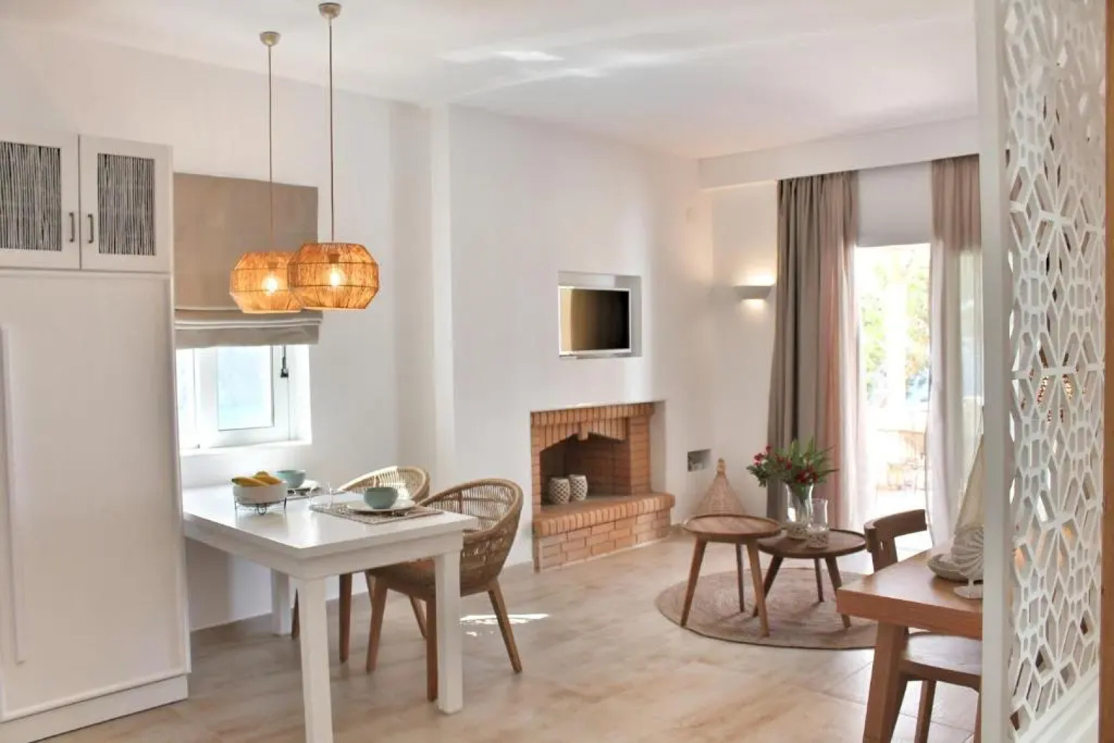 Akropolis Village Complex of Luxury Residence