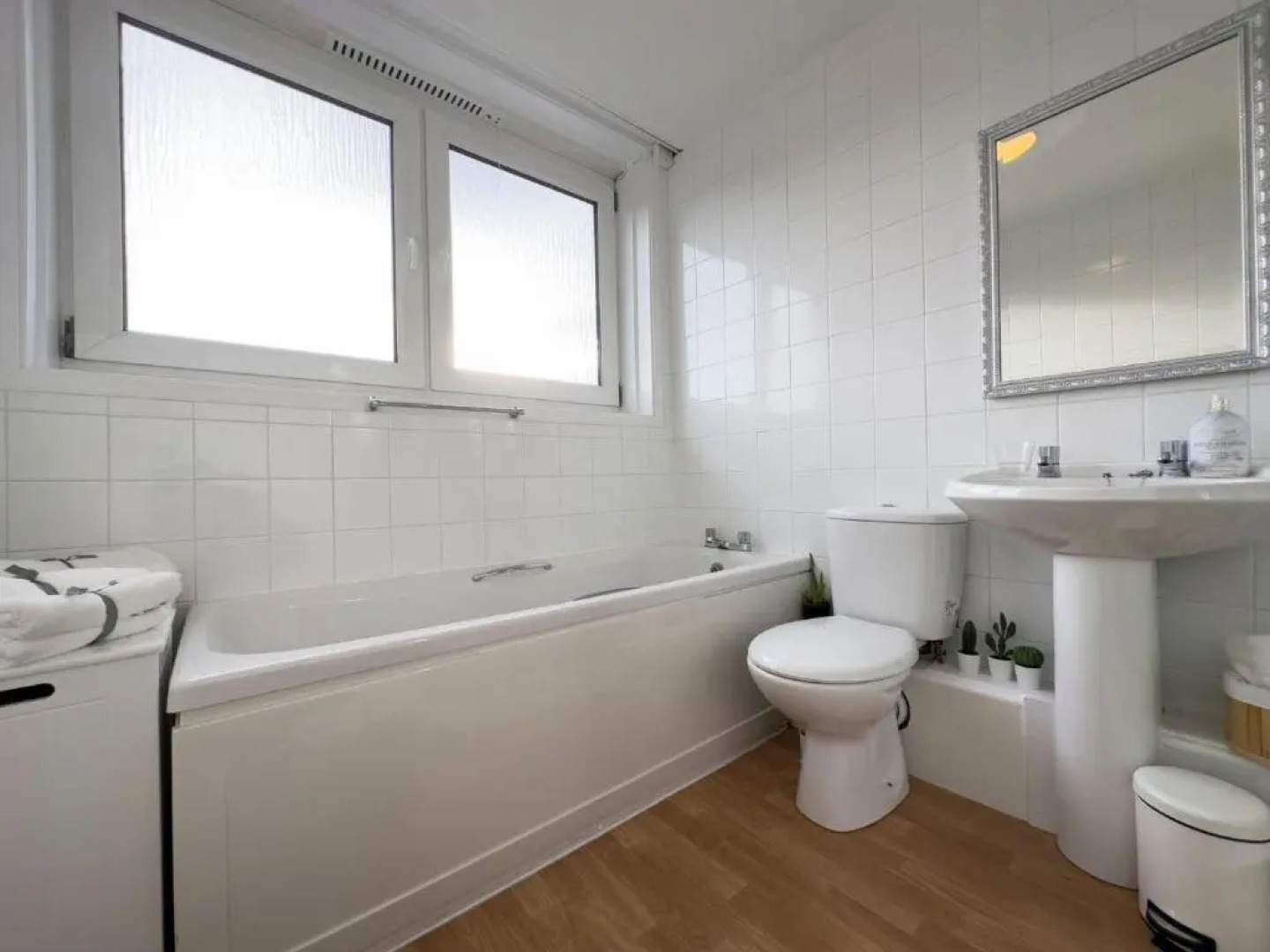 Beautiful & Elegant 2BD Scandi Style Duplex