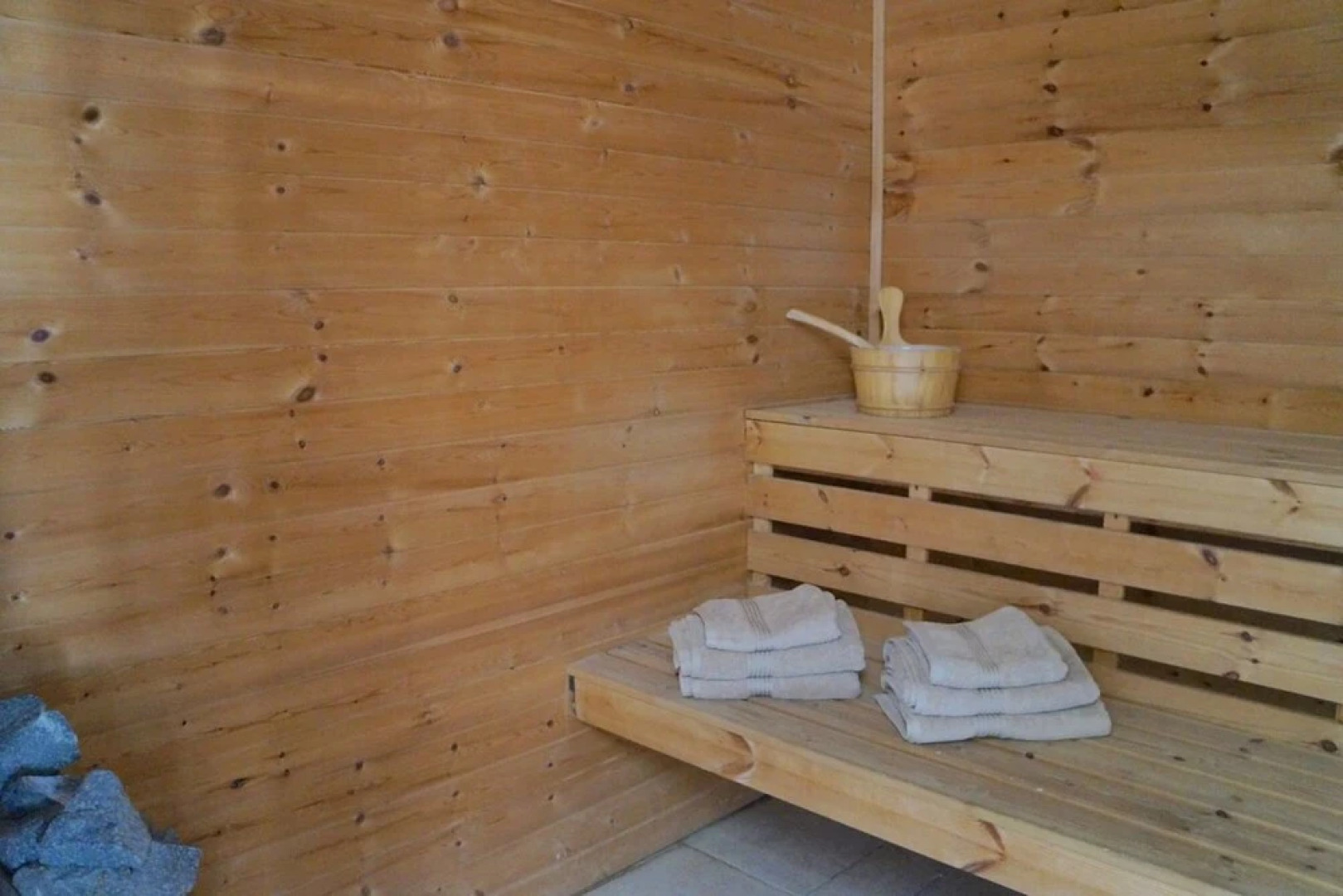 Luxury Beach Suite by Airsuite