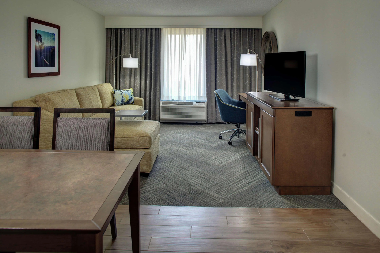 Hampton Inn & Suites Lake Mary At Colonial Townpark