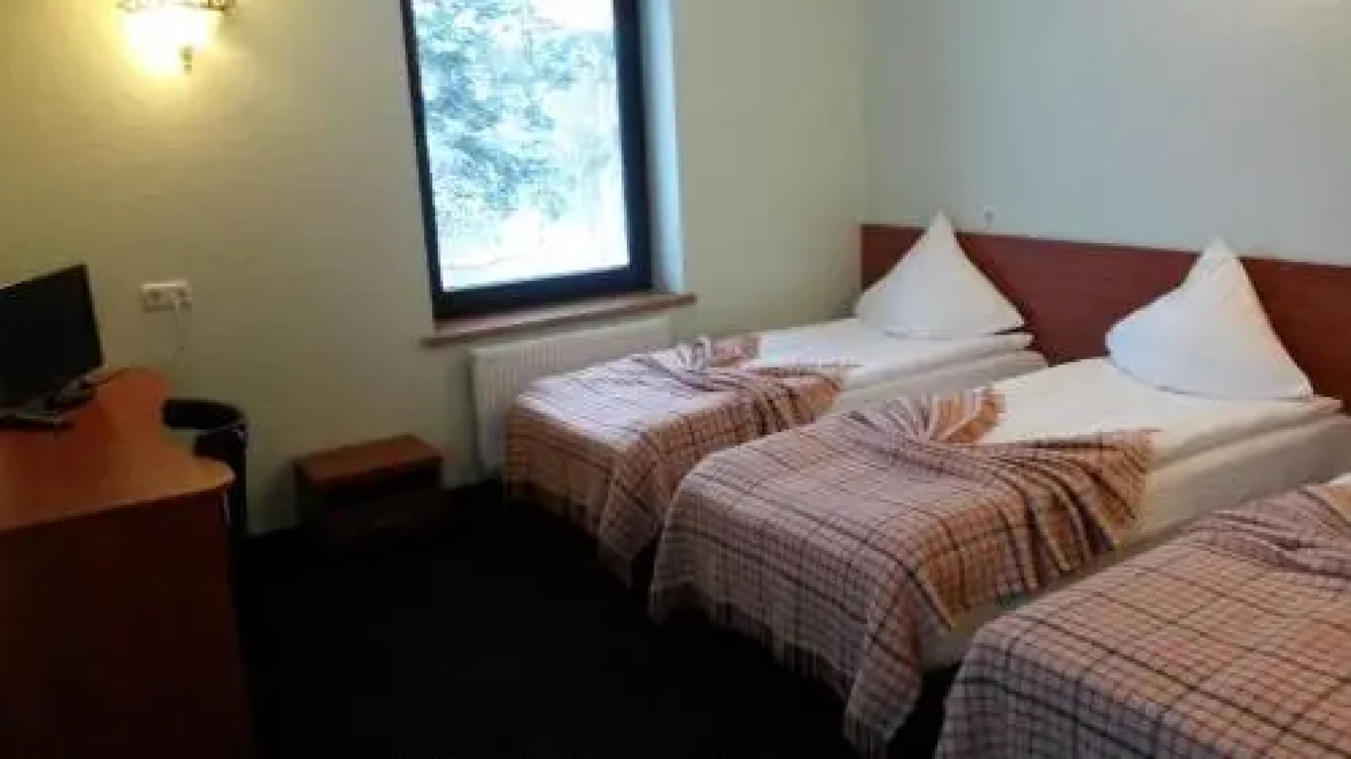 Svečių Namai ir Kavinė Oazė