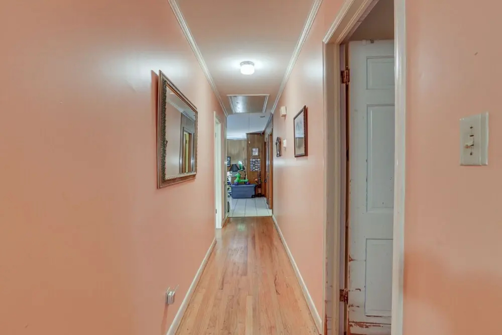 Rustic Thomasville Home w/ Deck: 2 Mi to Downtown!