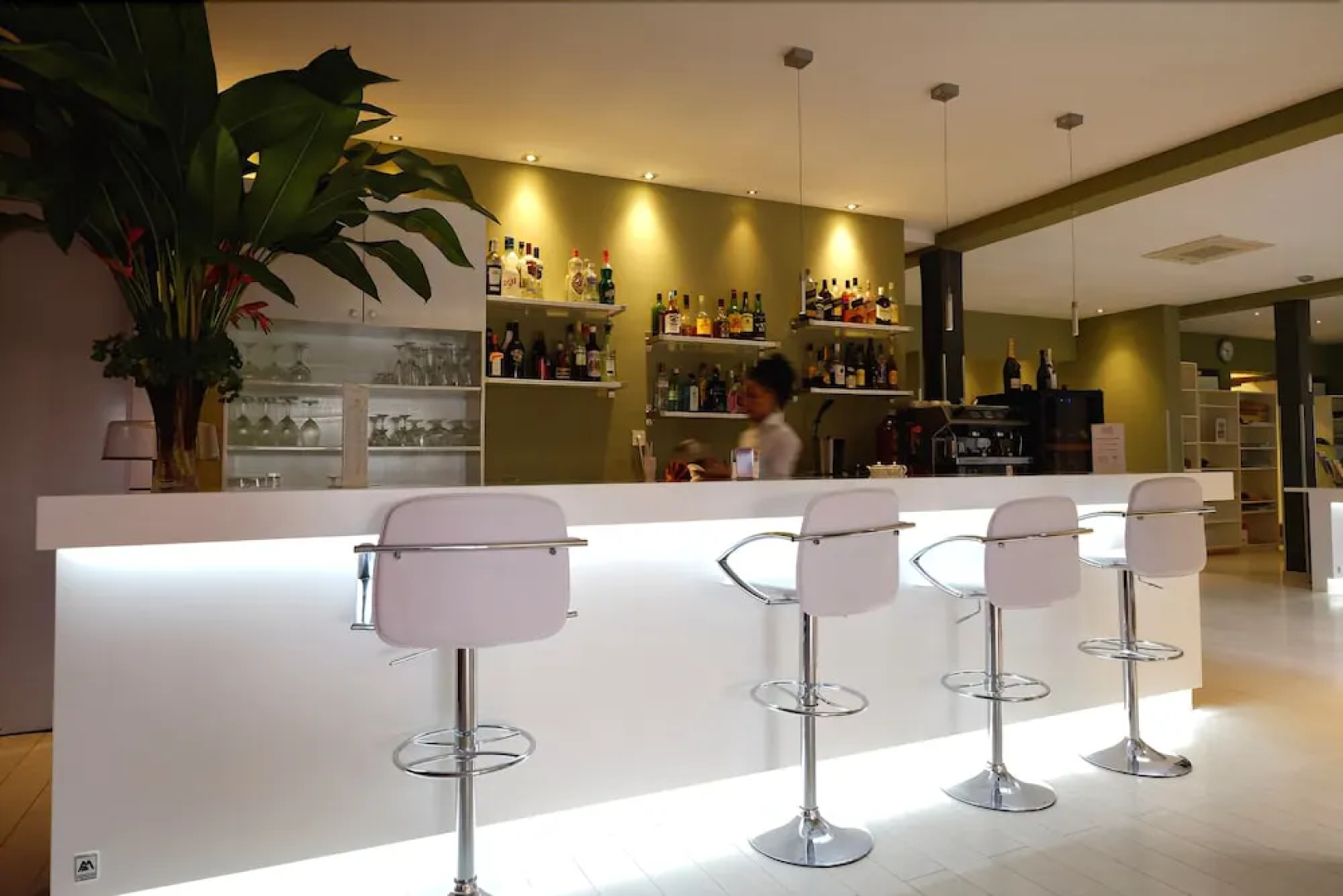 Magno Suites