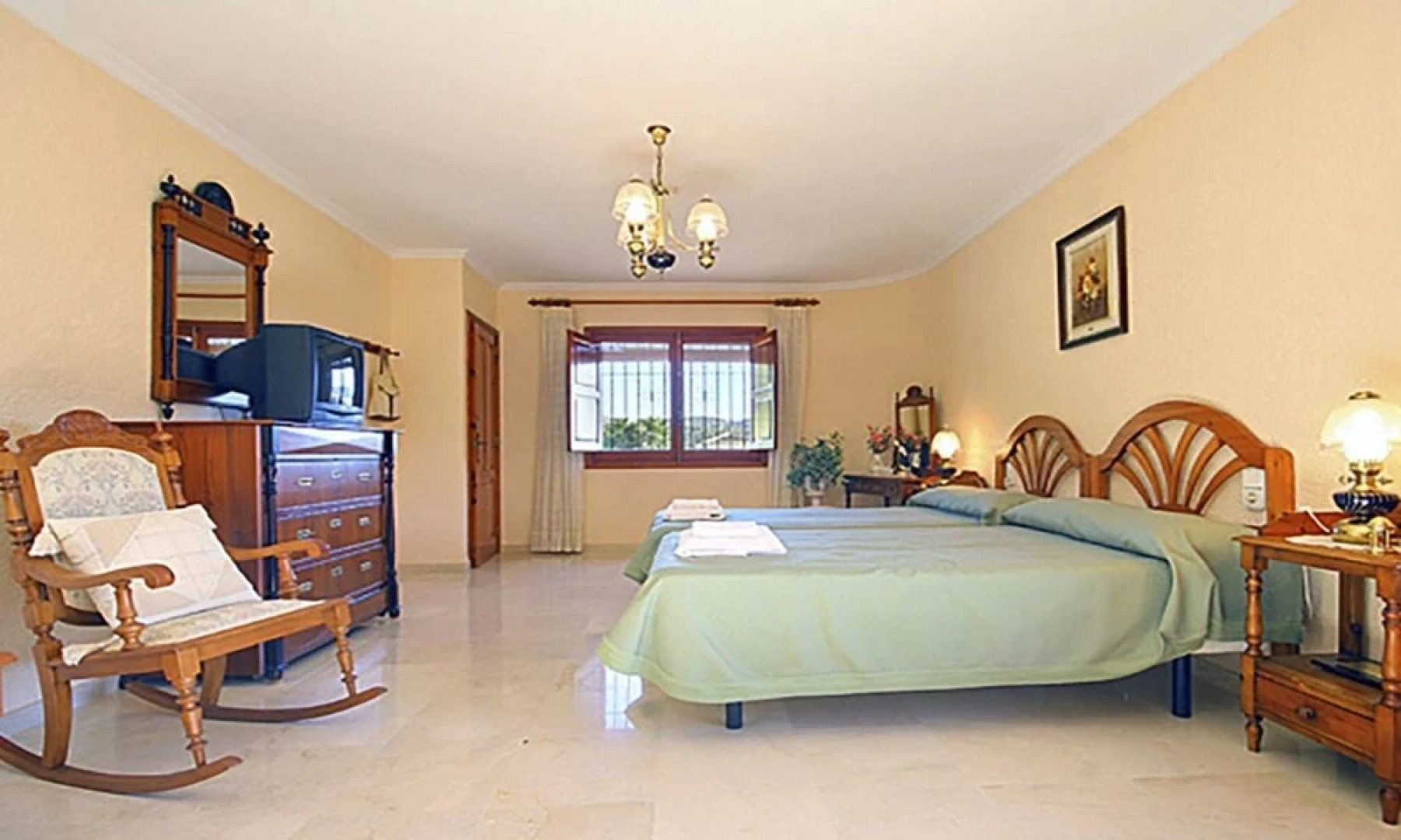 Villa Llobell - Plusholidays