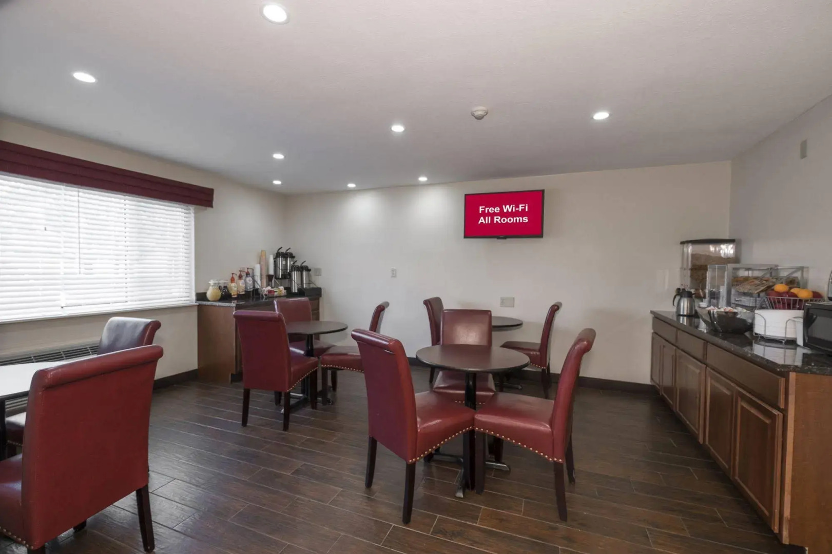 Red Roof PLUS+ Poughkeepsie