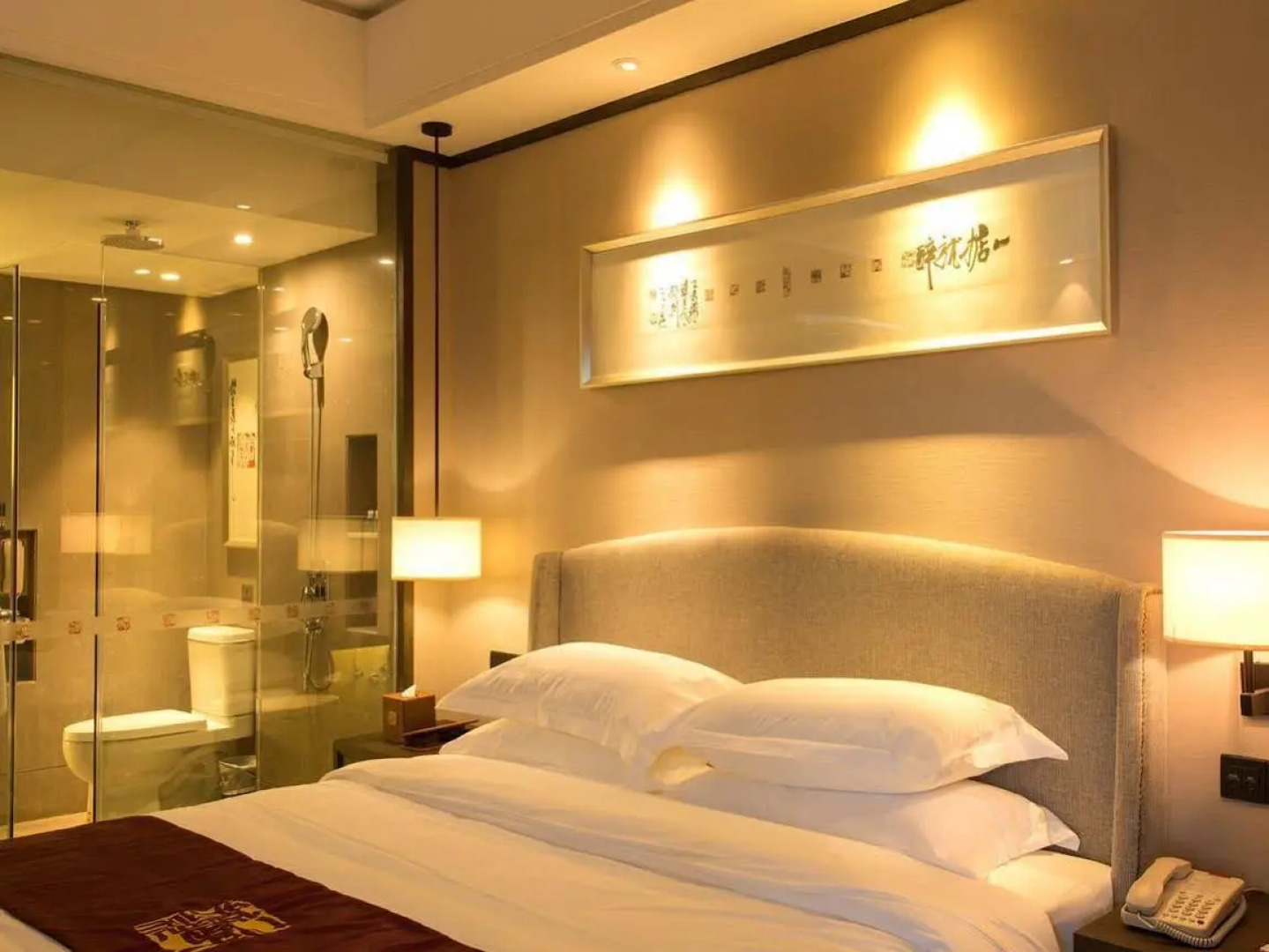 Experience Art Hotel