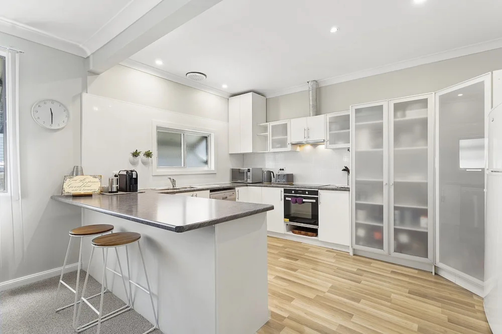 Morna Point Road 86A, Nell's Cottage