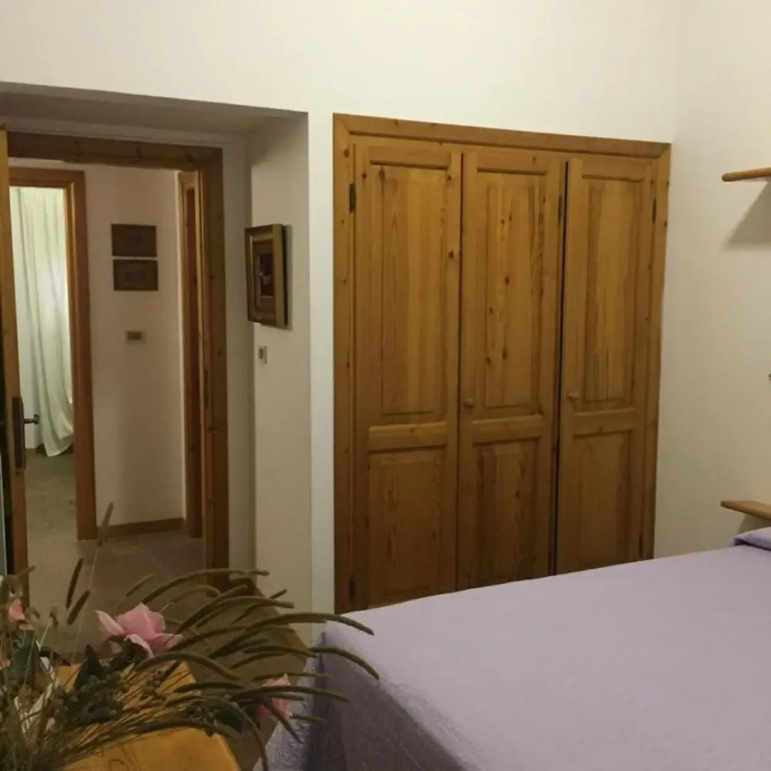 I run Away In Umbria, the Little One