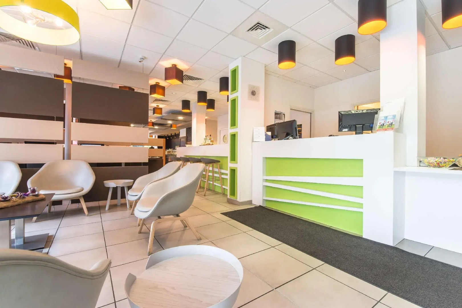 Mandarina Hotel Luxembourg Airport ( Ex Campanile)