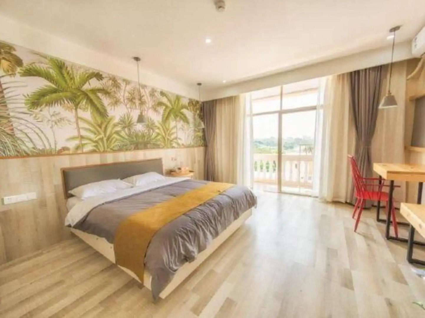 Feronia Hotel (Beihai Weizhou Island)