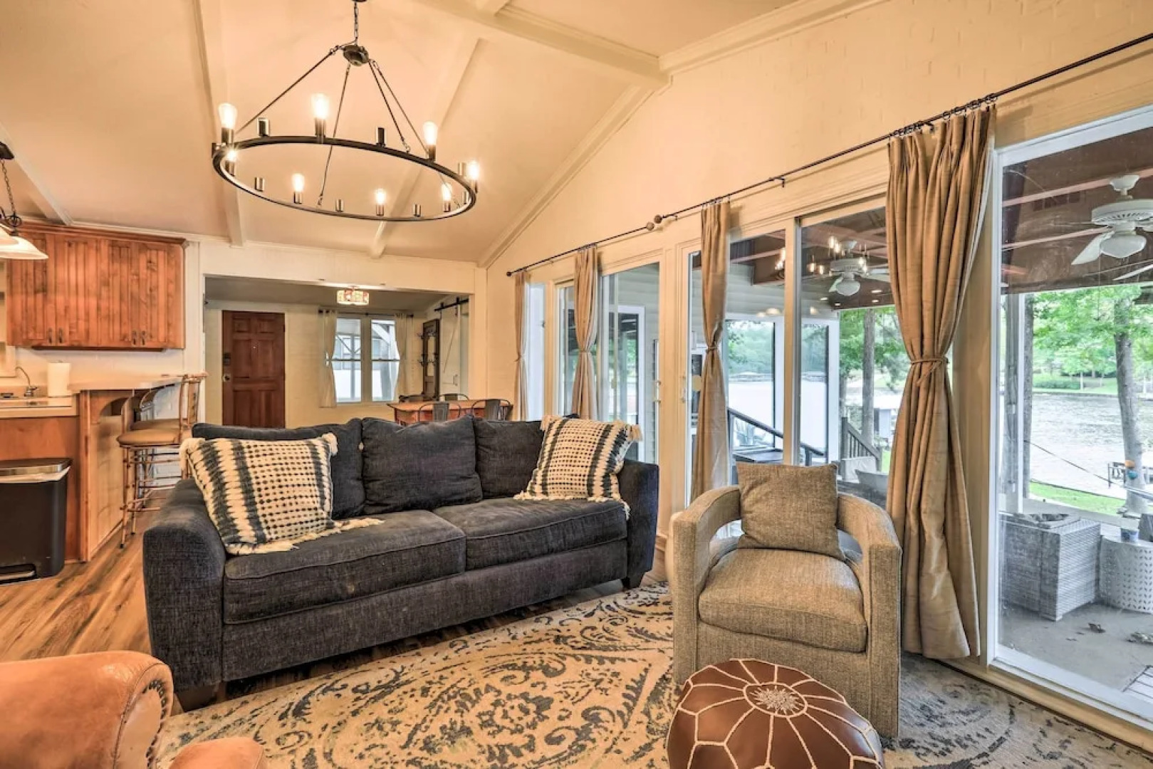 Eatonton Getaway on Lake Sinclair w/ Dock!