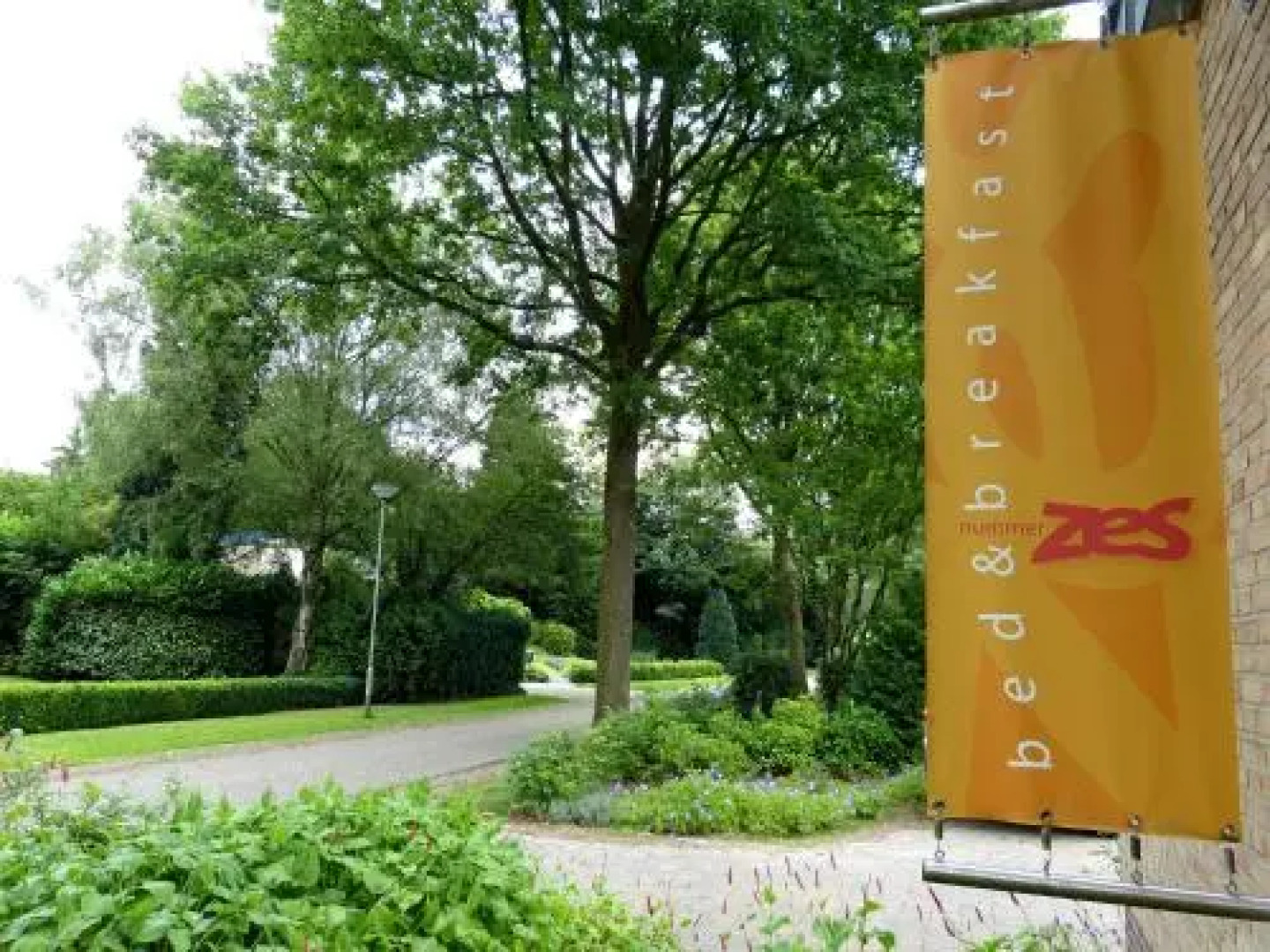 Bed&breakfast NummerZES