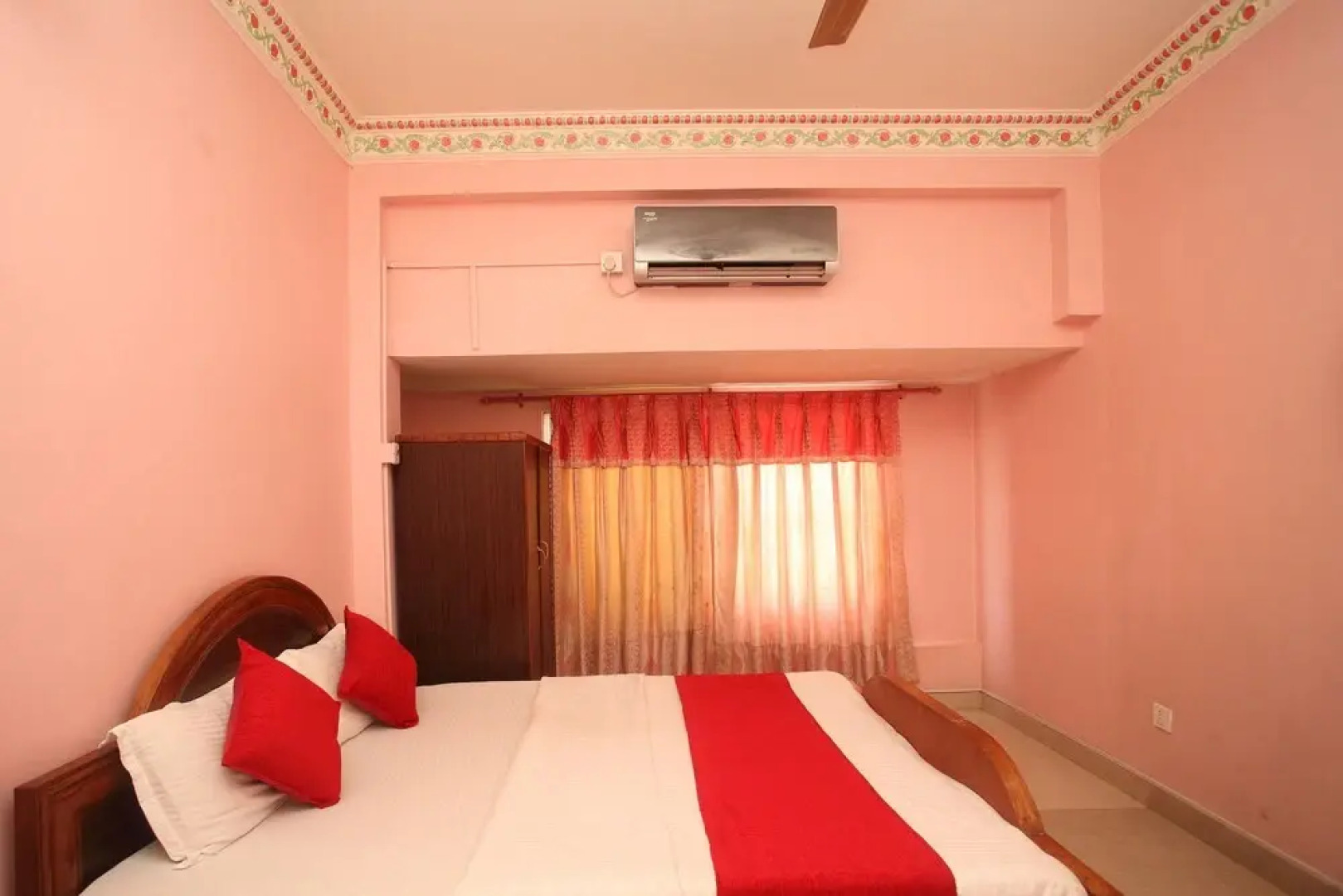 OYO 366 Hotel Anmol