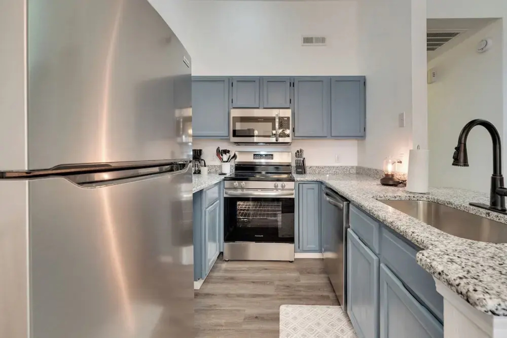 0.5 Mi to Table Rock Lake: Ozark Mountains Cabin