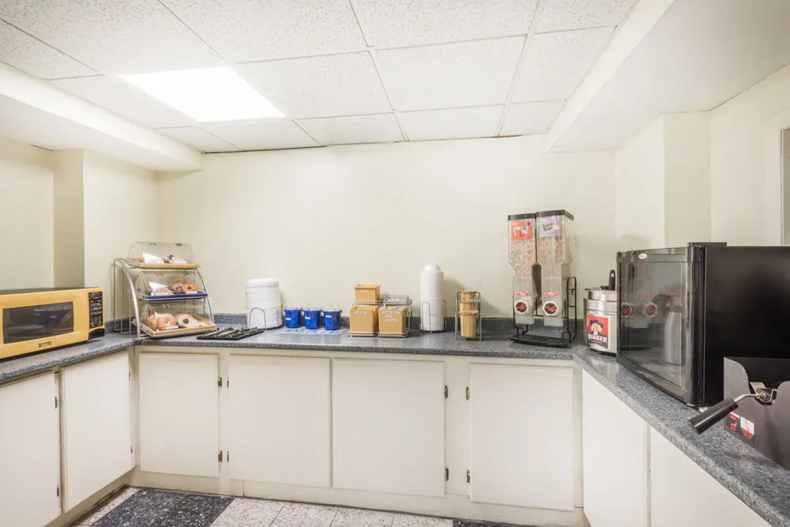 Days Inn Niantic Near Casinos