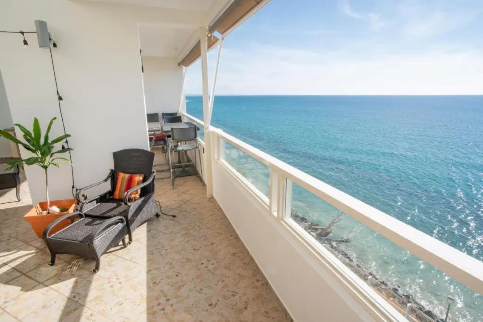 Beachfront Penthouse with Ocean and Sunset Views at Pelican Reef #703