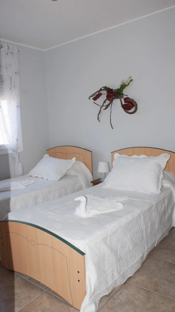 House With 4 Bedrooms in Deltebre, With Wonderful Lake View, Furnished