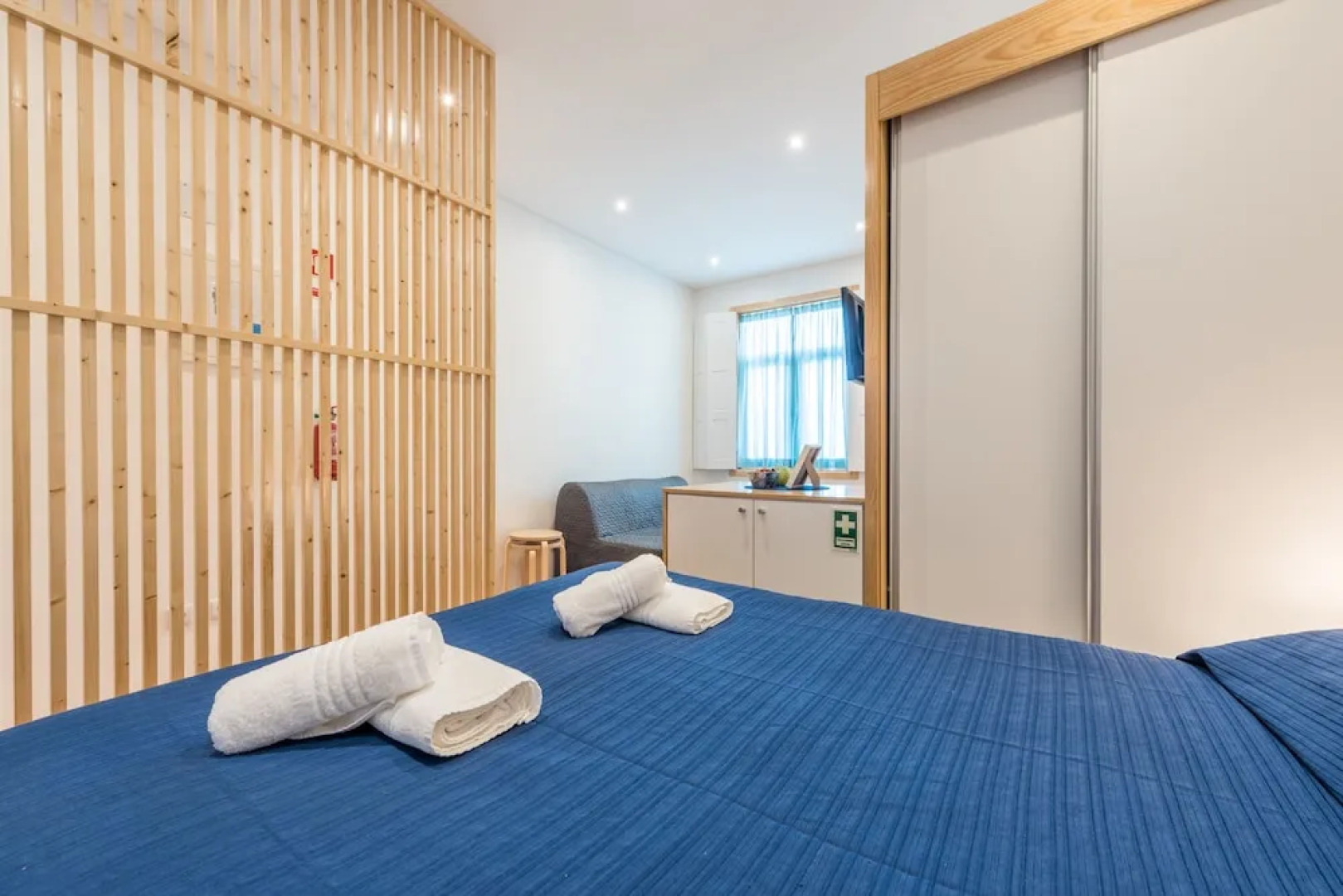 733 Costa Cabral Metro Residence