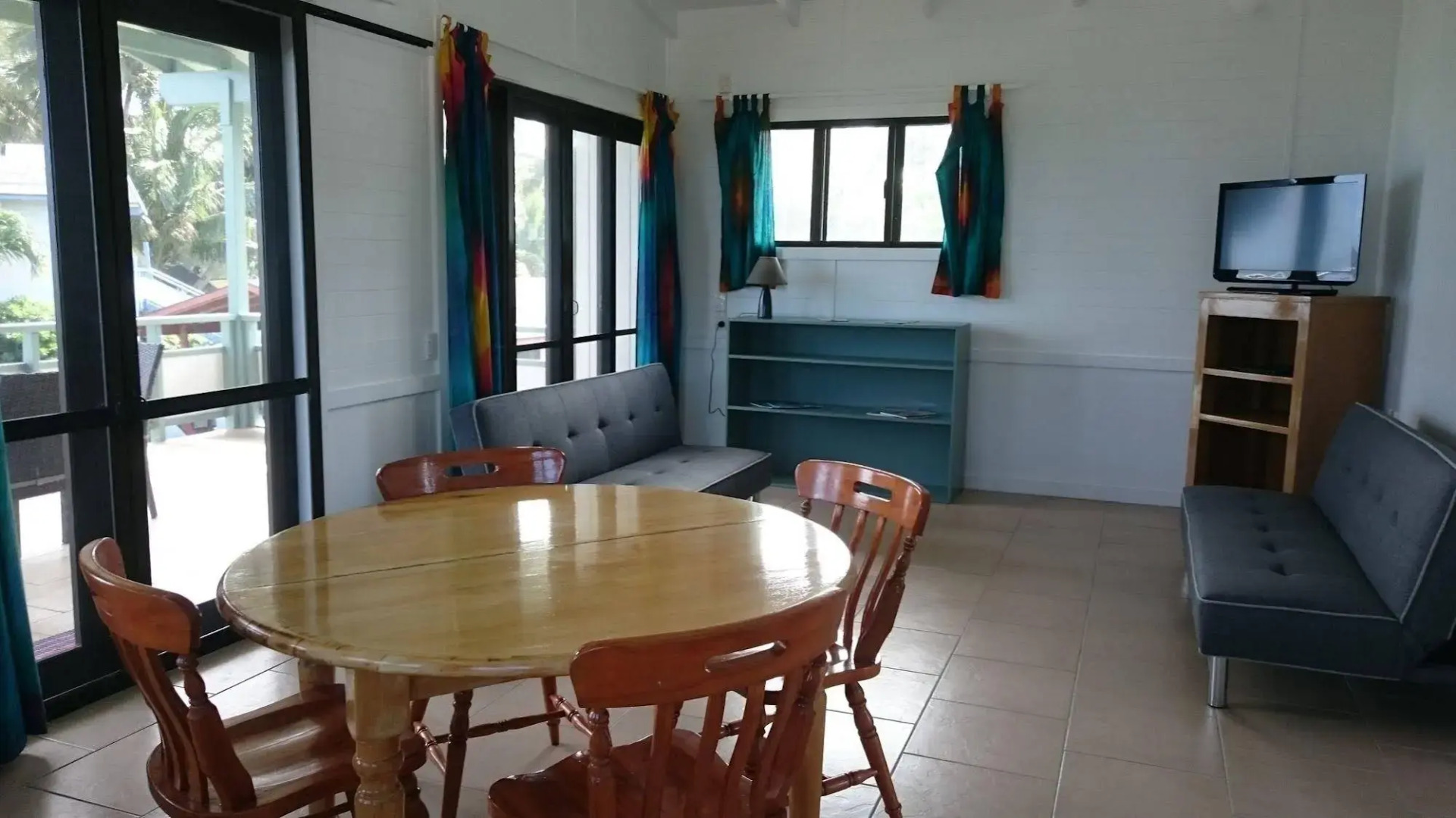 Aroa Beachside Resort