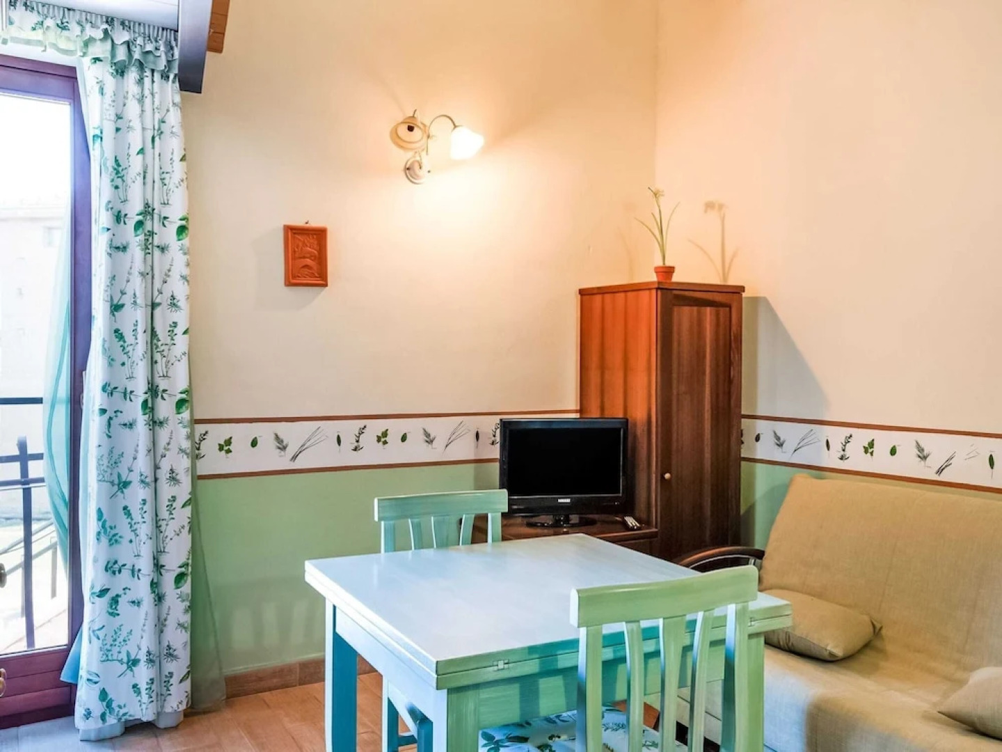 Apartment in Castiglione Near Lake Trasimeno