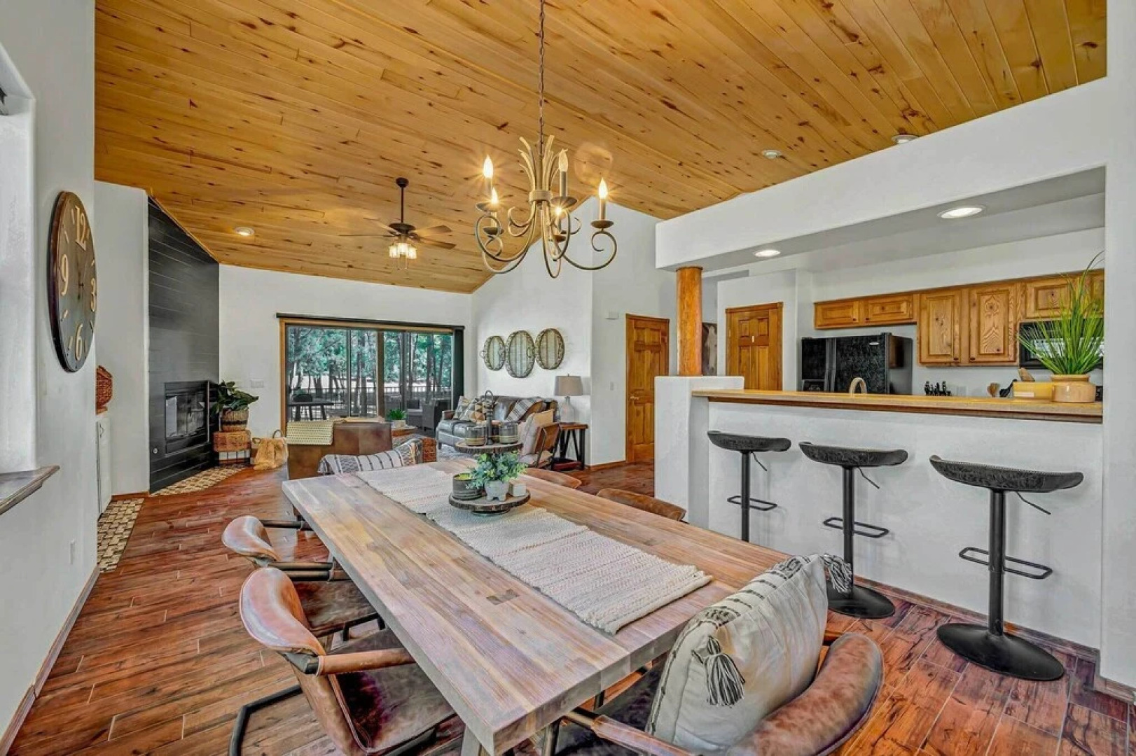 Show Low 'a-to-z Cabin' With Deck & Gas Grill!