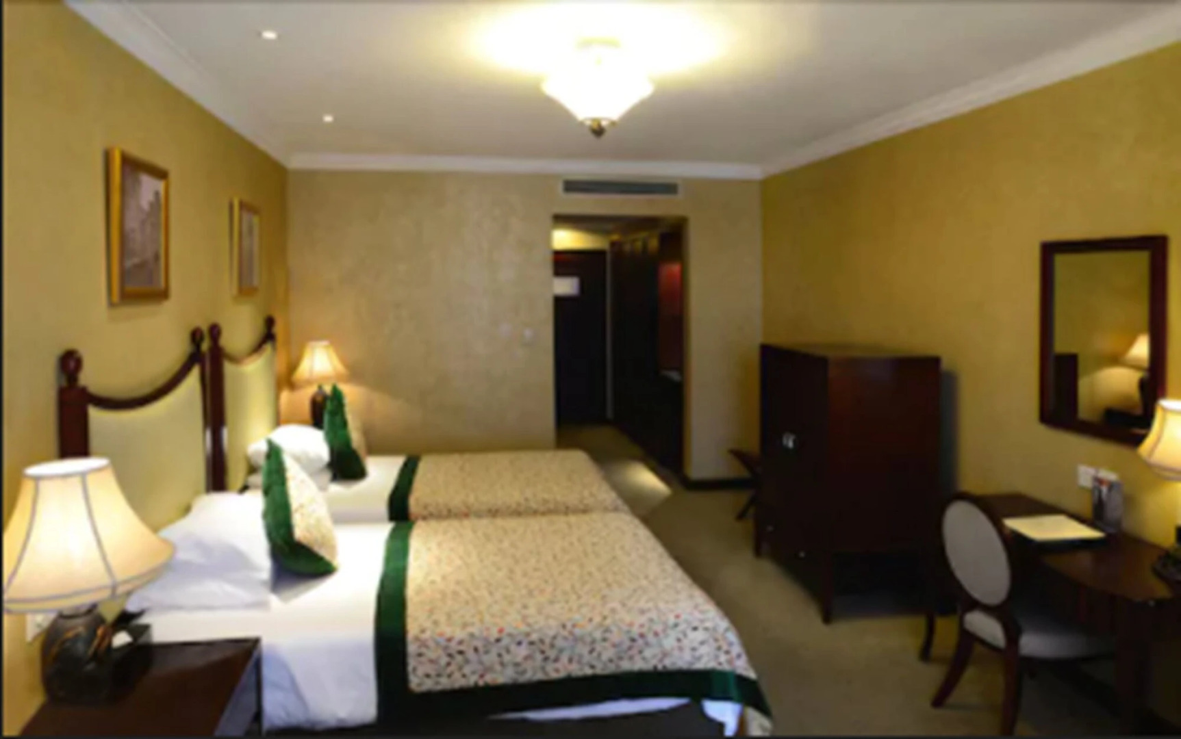 The Bund Riverside Hotel