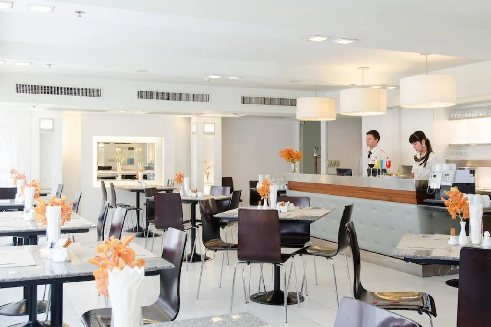 At Ease Saladaeng by AETAS