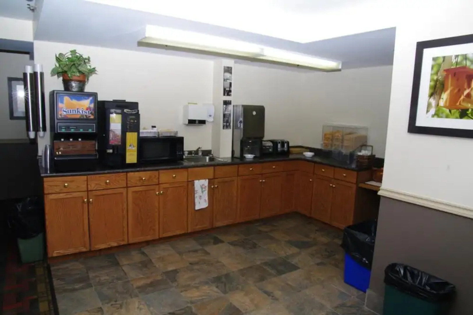 Thompson's Best Value Inn & Suites